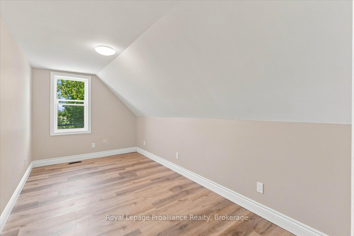 611 County Rd 15 Property Photo 21