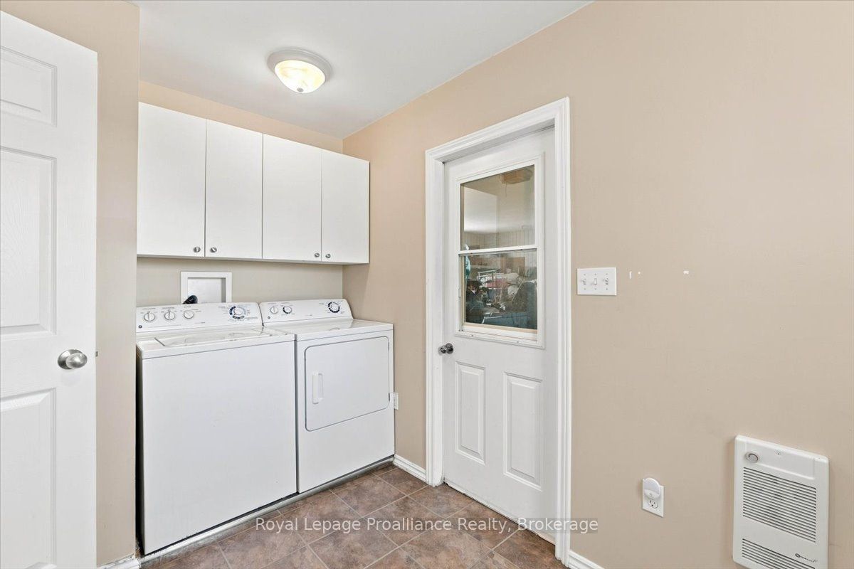 611 County Rd 15 Property Photo 26
