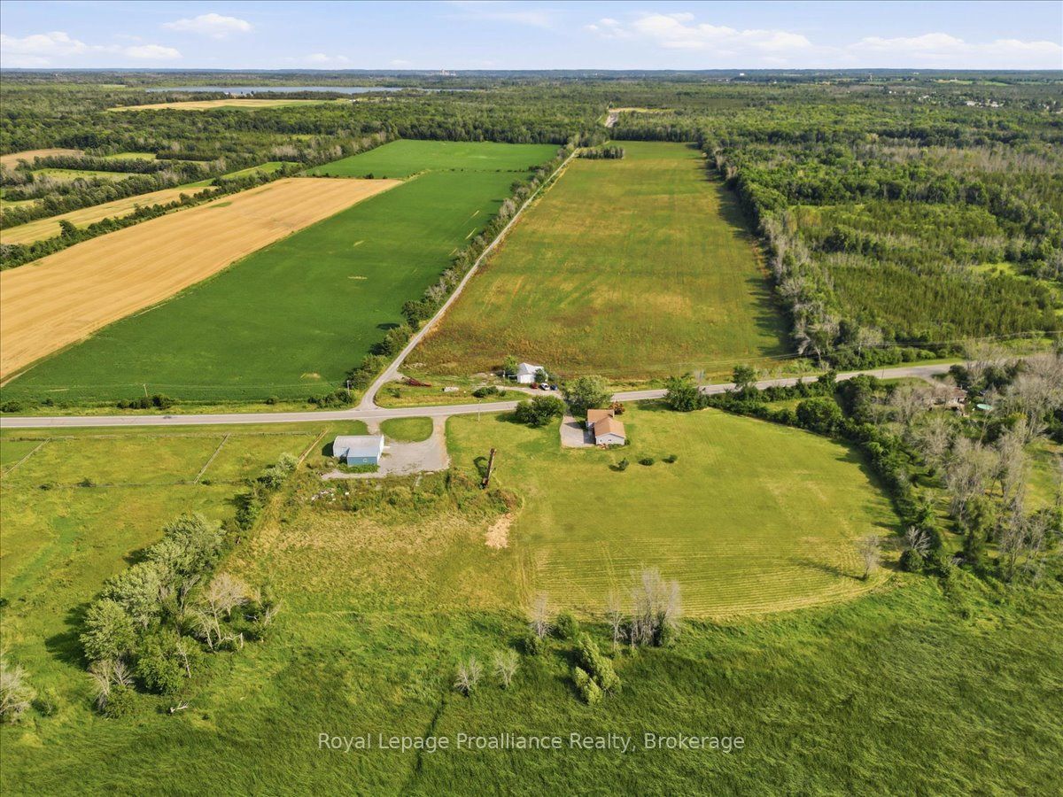 611 County Rd 15 Property Photo 30