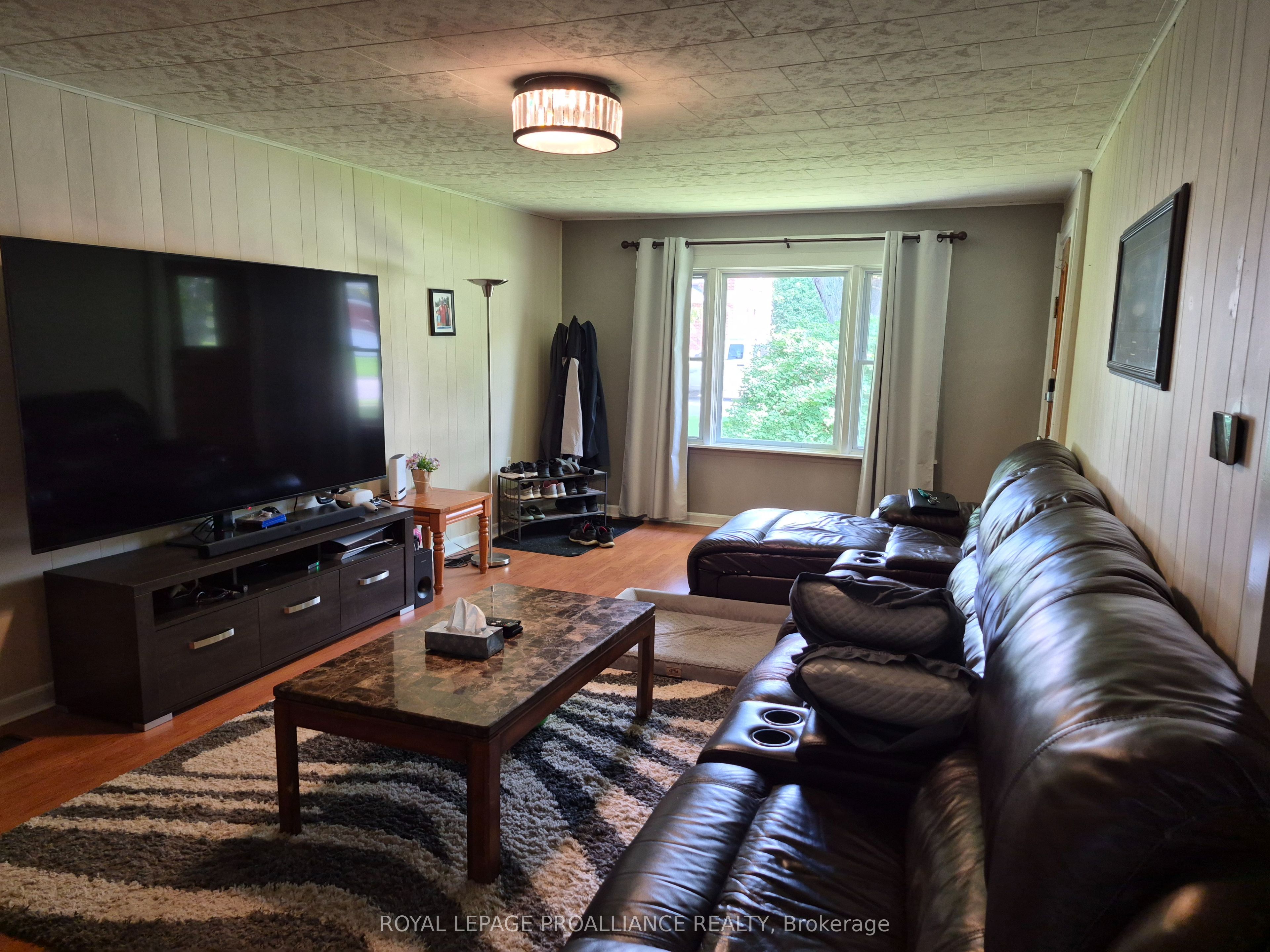 162 First Avenue Property Photo 4