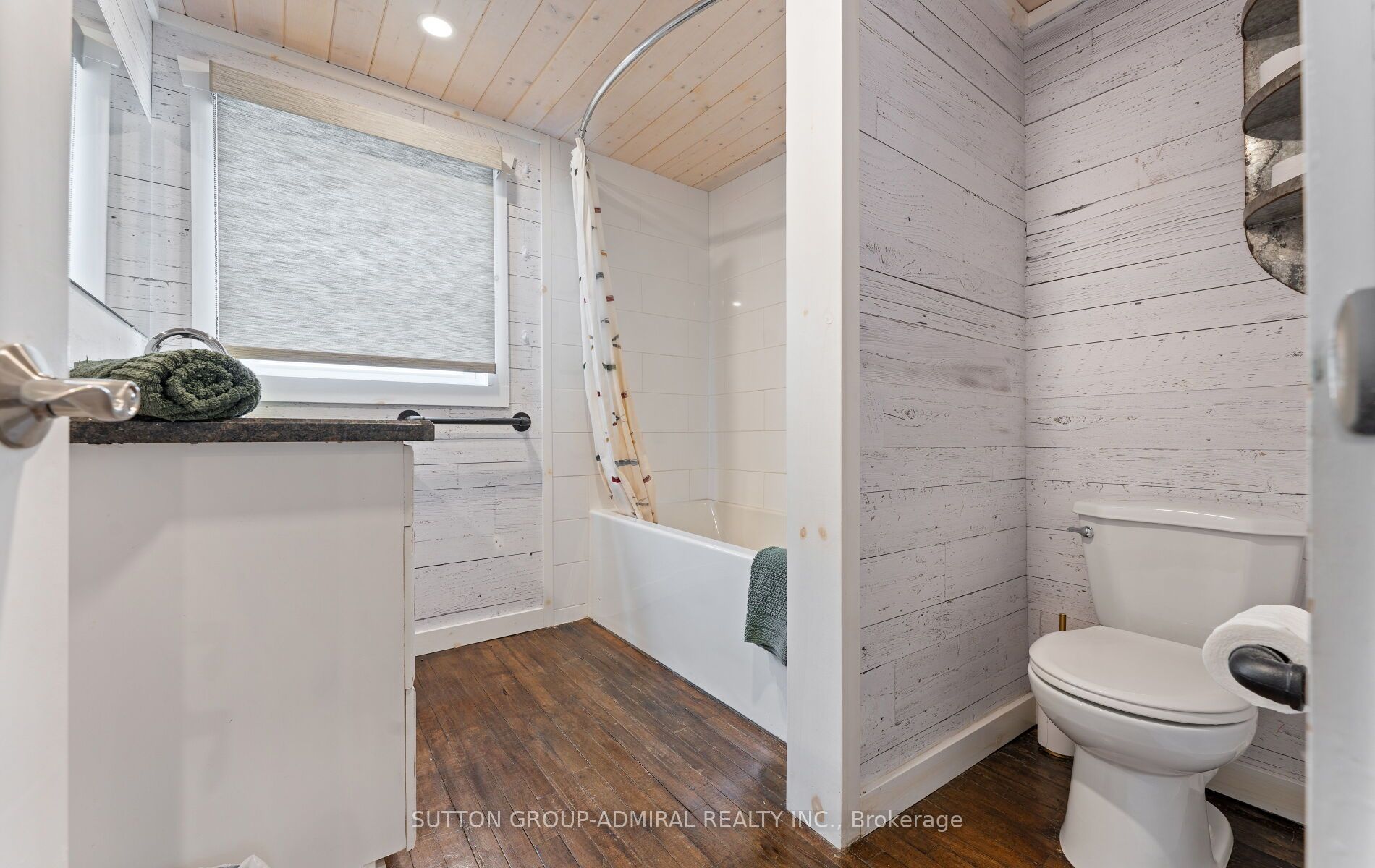 309 Avery Point Road Property Photo 16