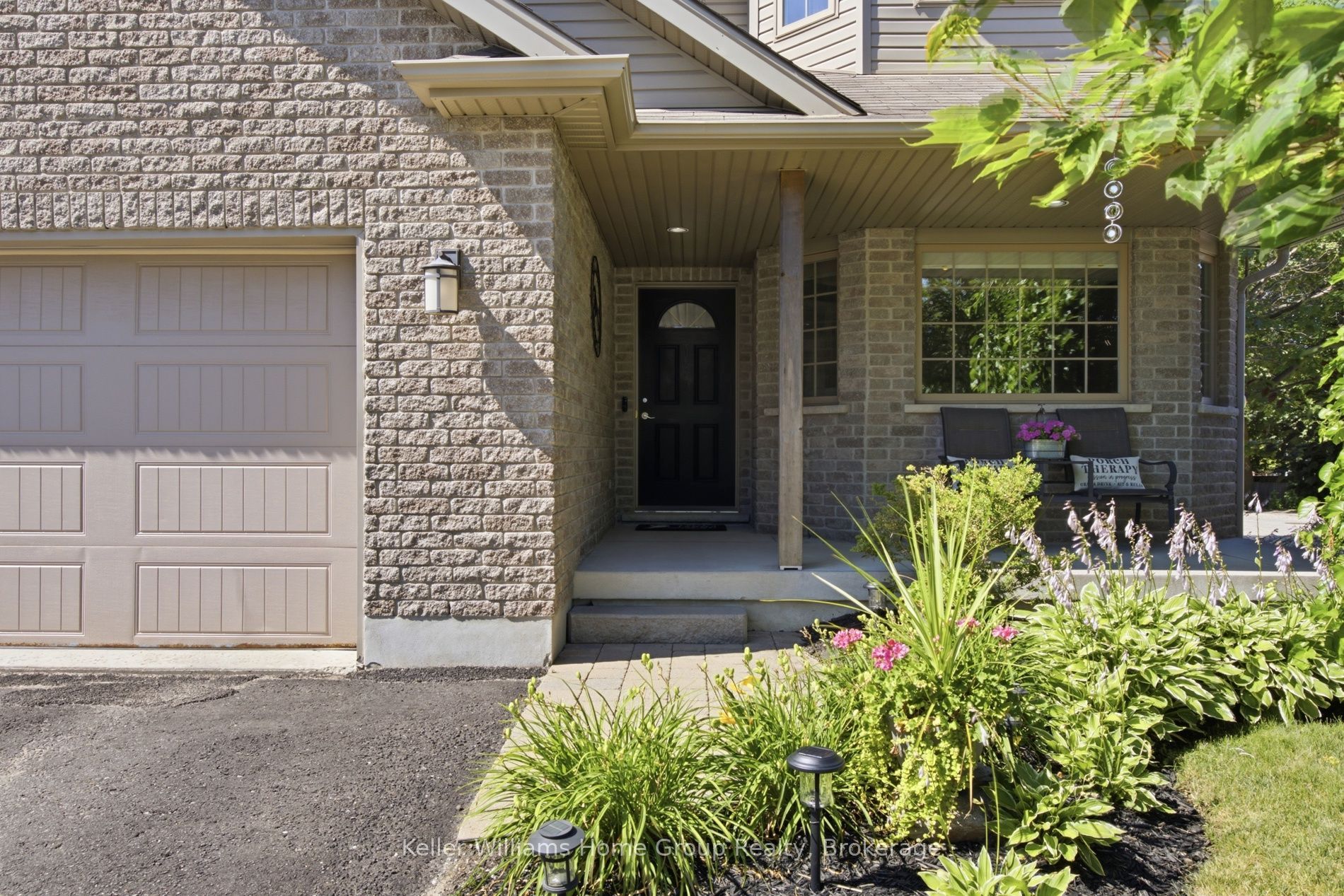 30 Inett Way Property Photo 2