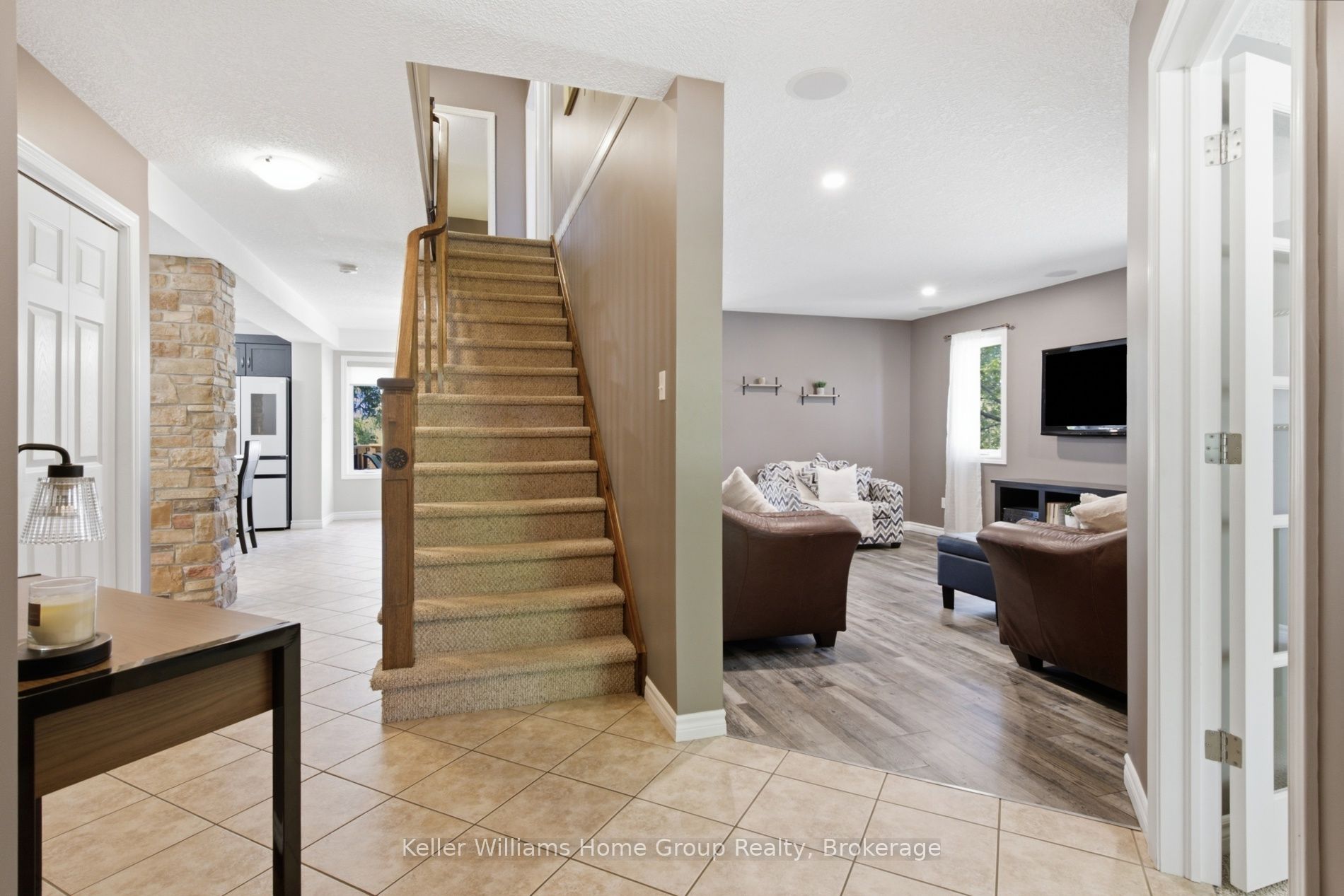 30 Inett Way Property Photo 5