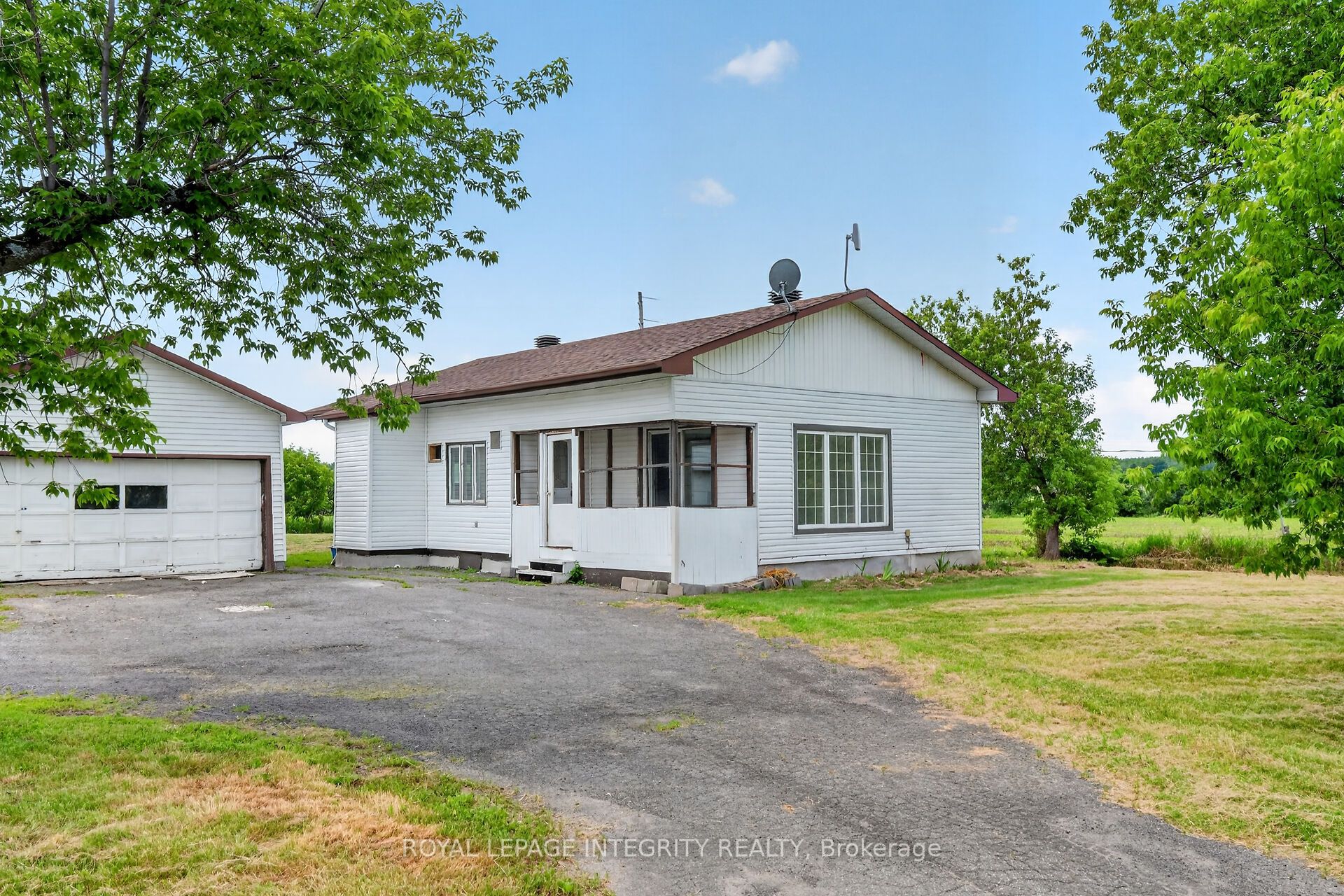 3156 Old Highway 17 Road