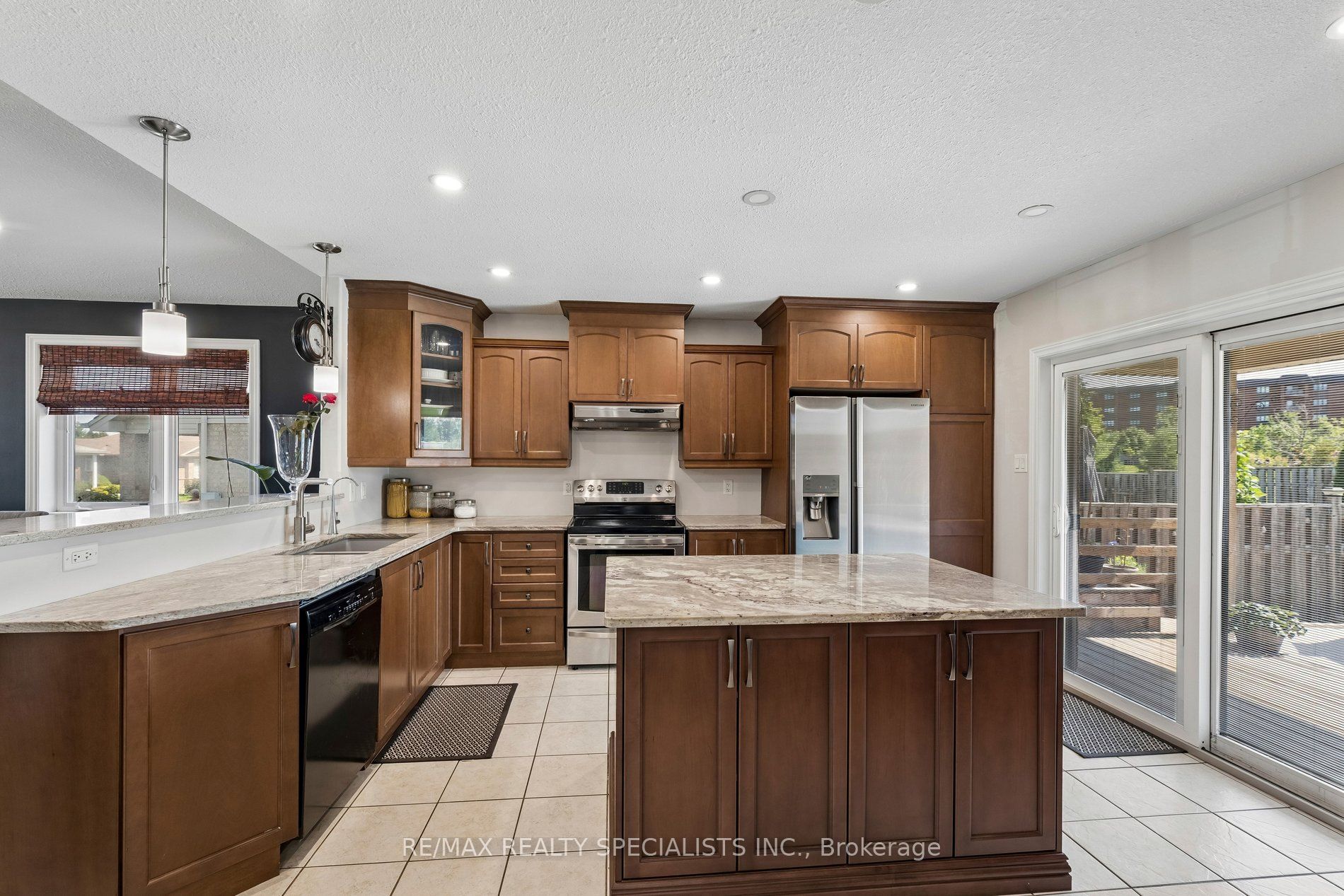 375 Fairway Road Property Photo 10