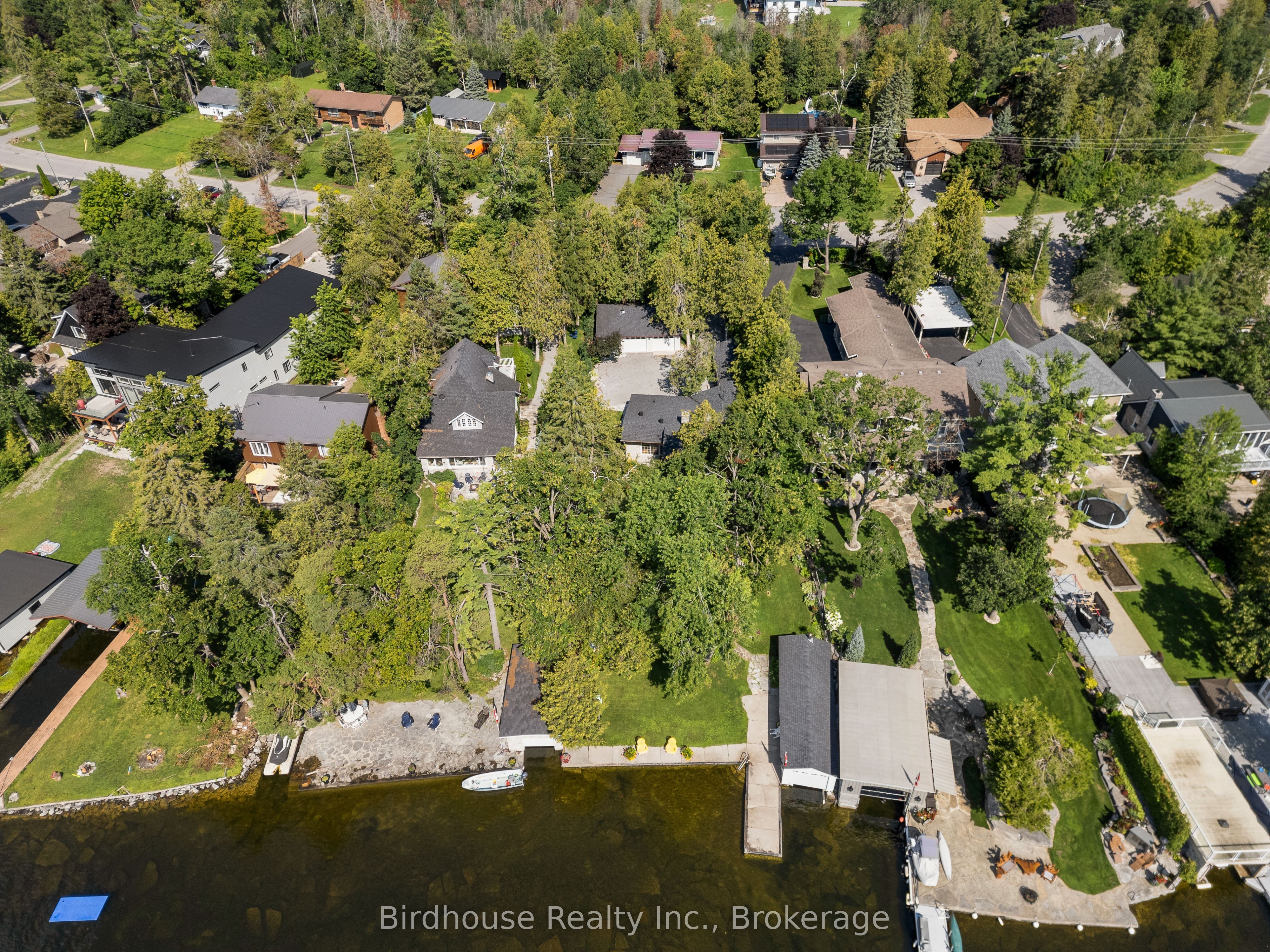 99 Riverside Drive Property Photo 2