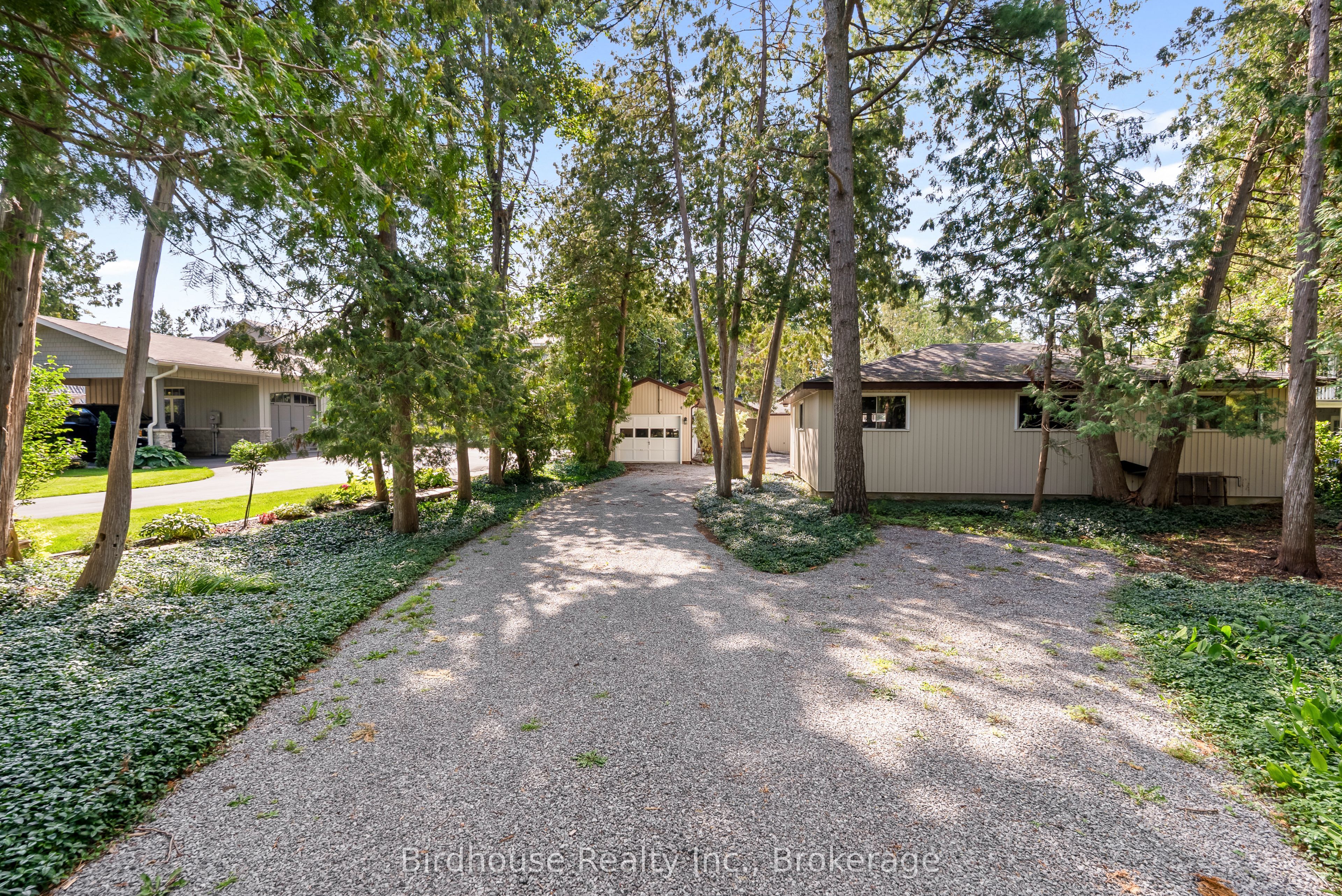 99 Riverside Drive Property Photo 4
