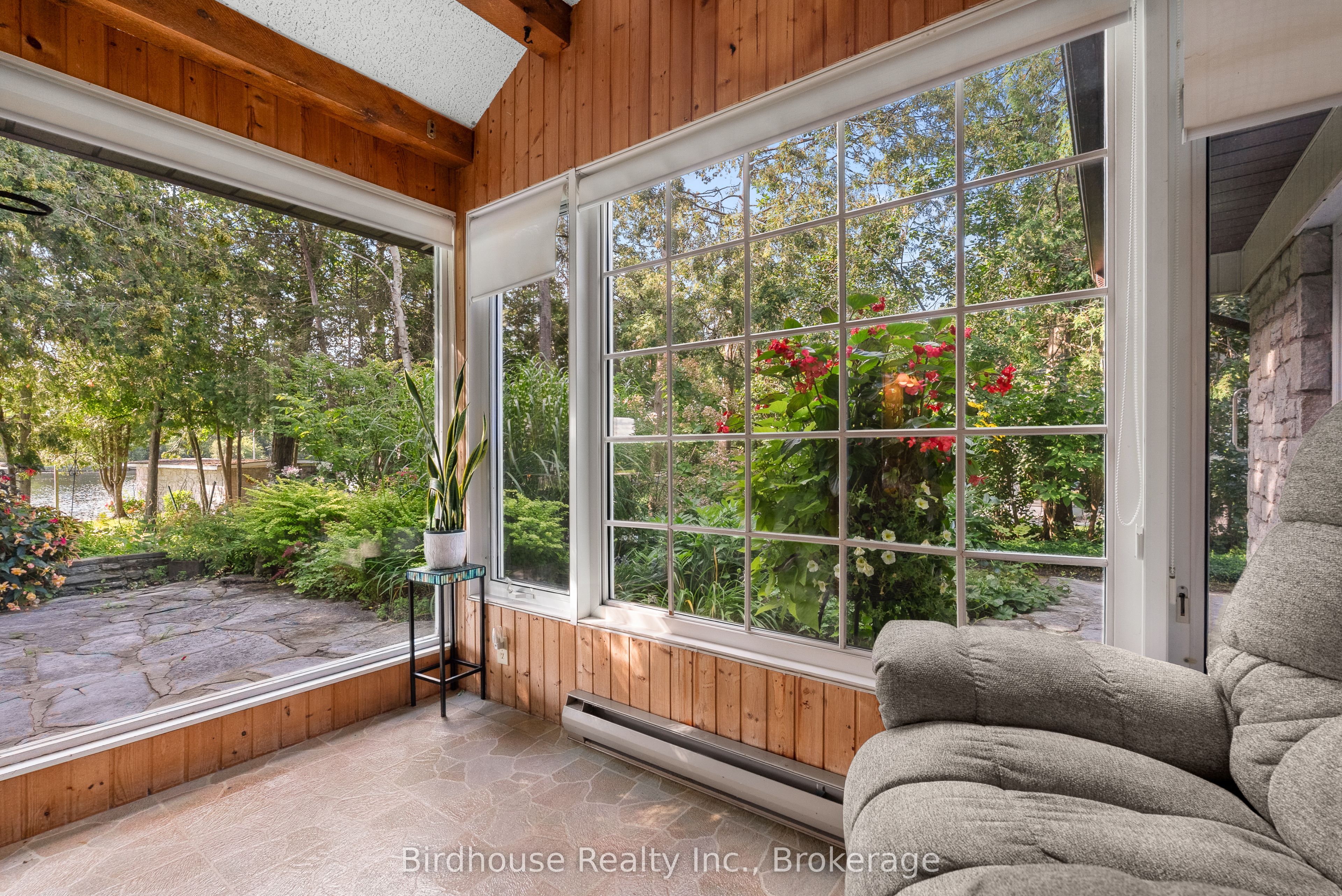 99 Riverside Drive Property Photo 6