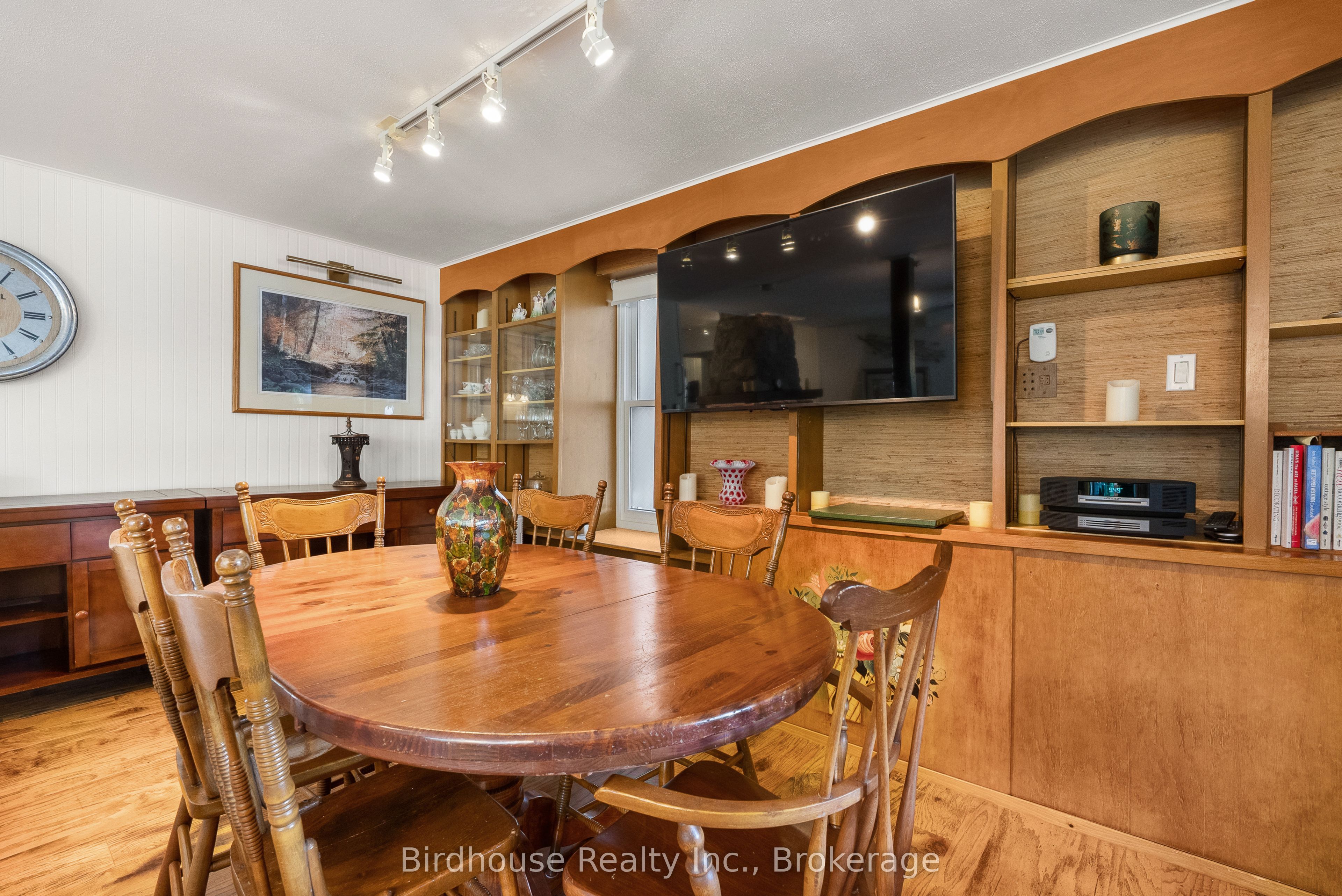99 Riverside Drive Property Photo 21