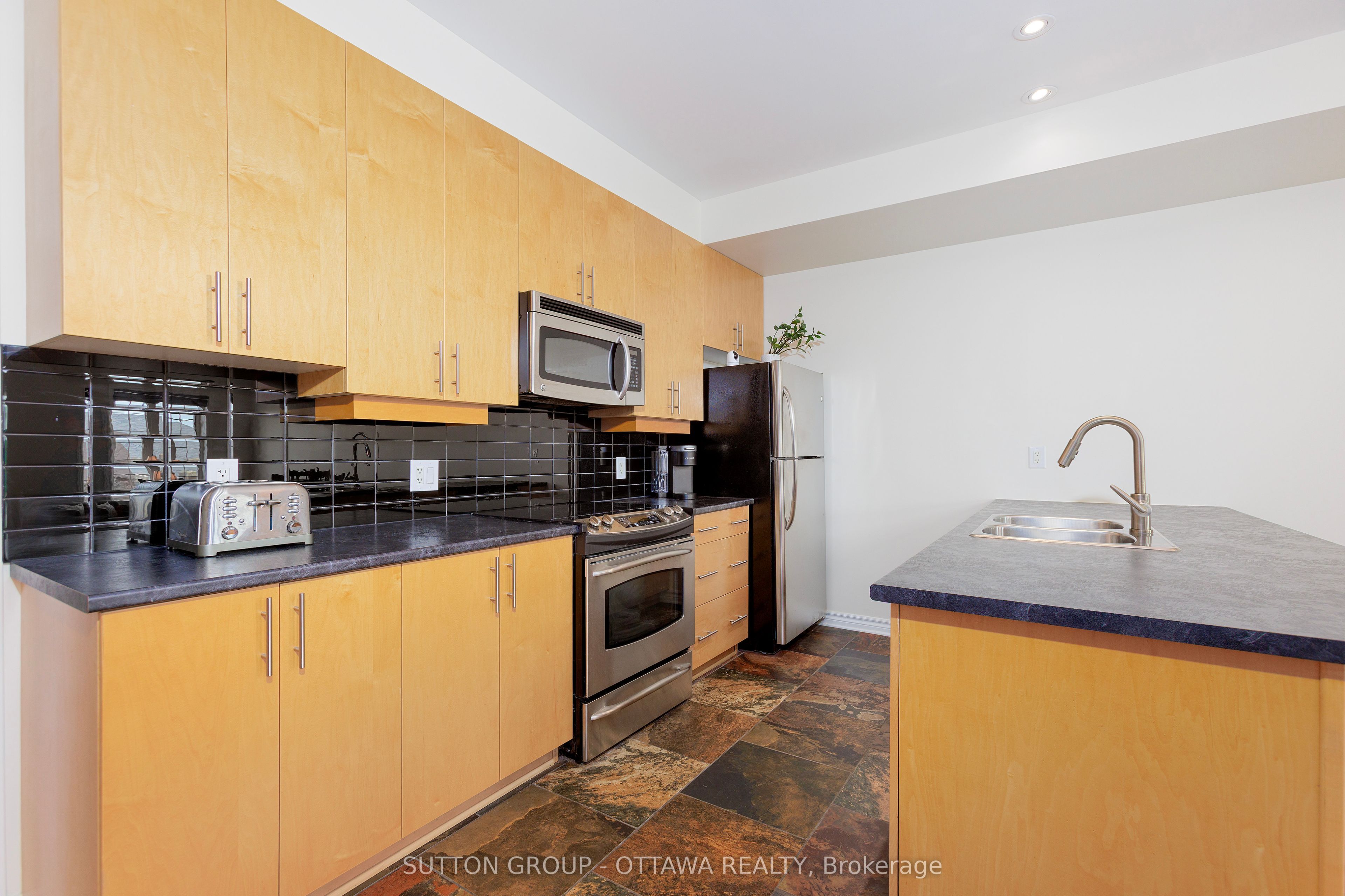 105 Eye Bright Crescent 25 Property Photo 8