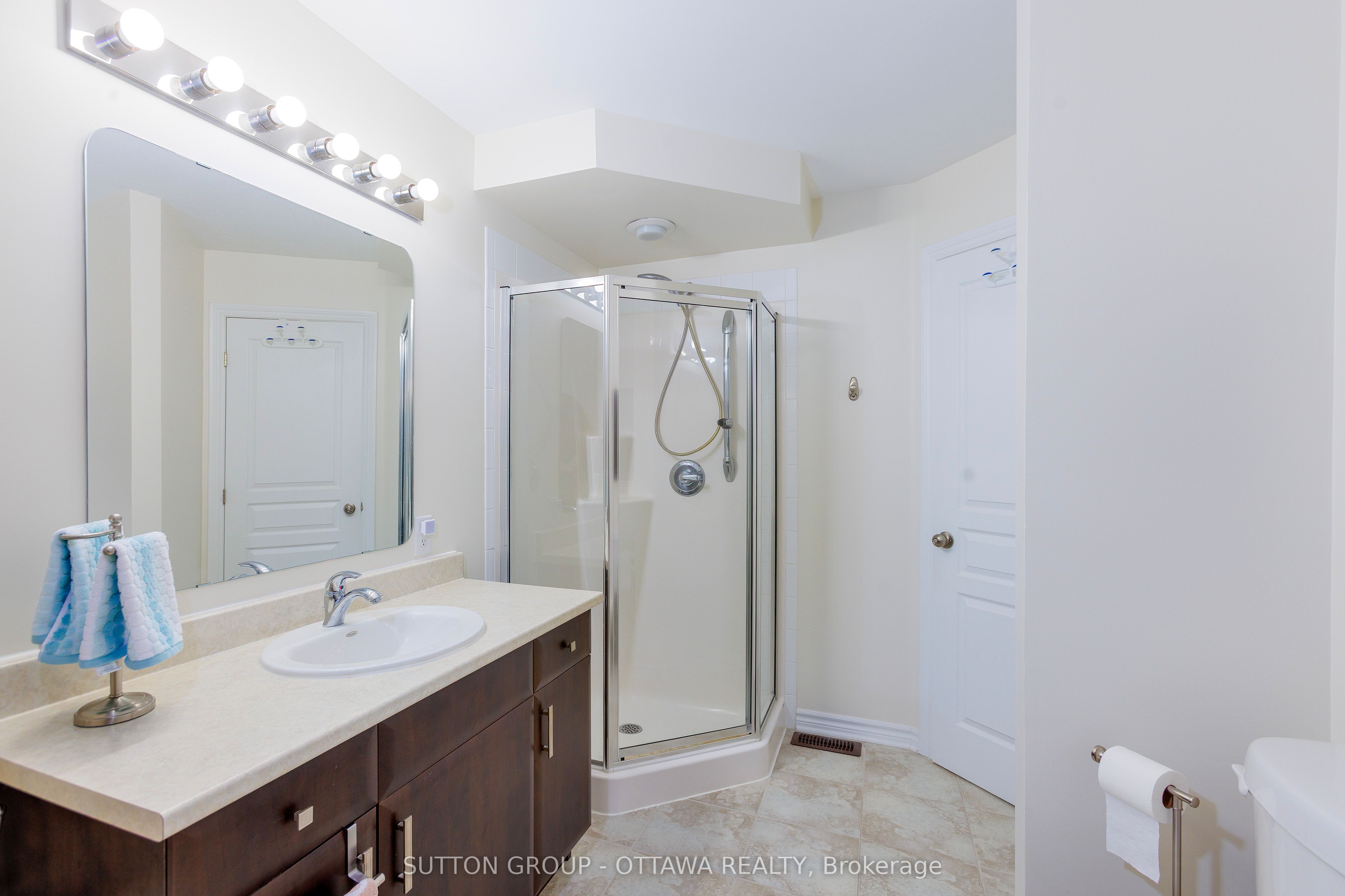 105 Eye Bright Crescent 25 Property Photo 34