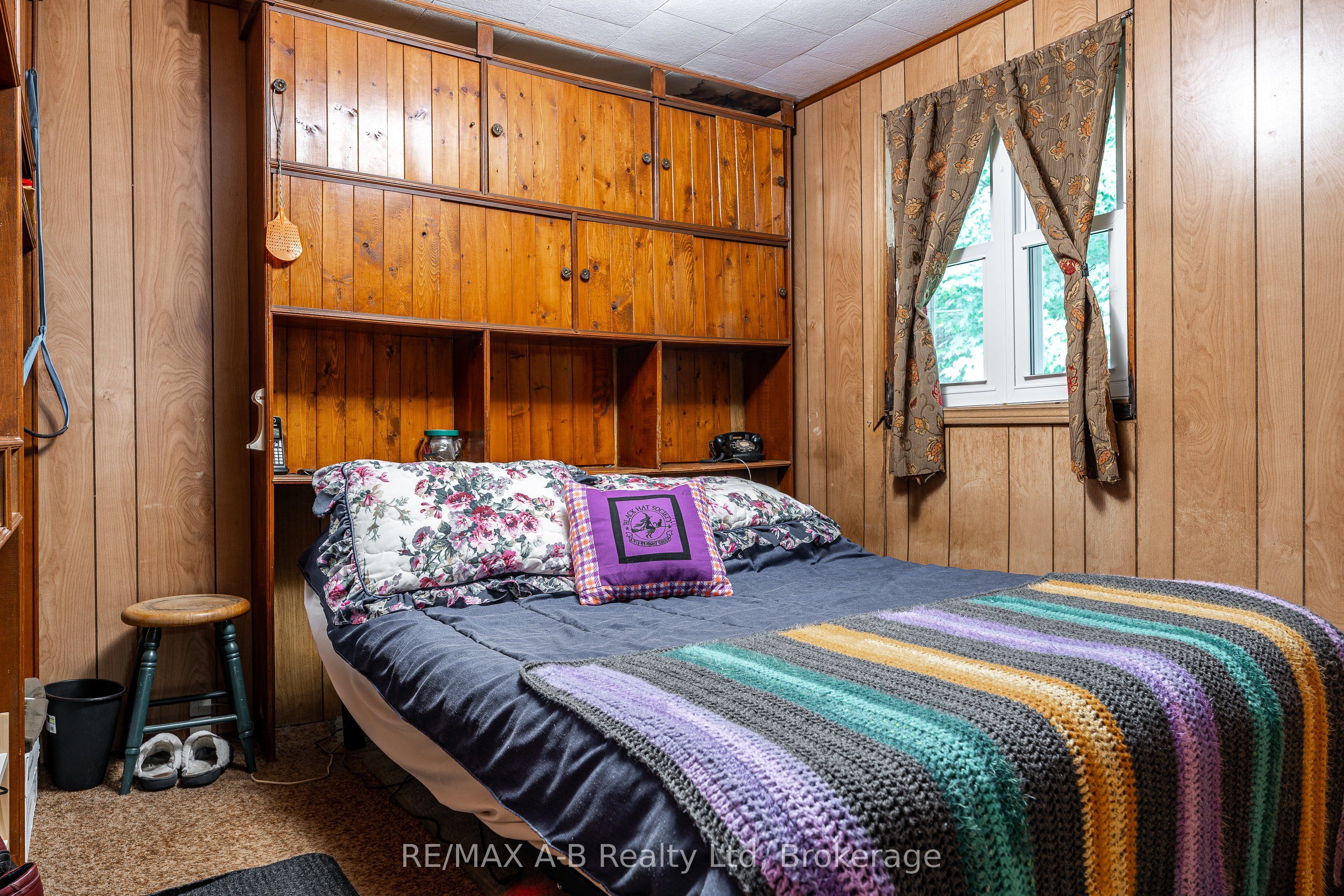 376553 Line 37 Property Photo 17