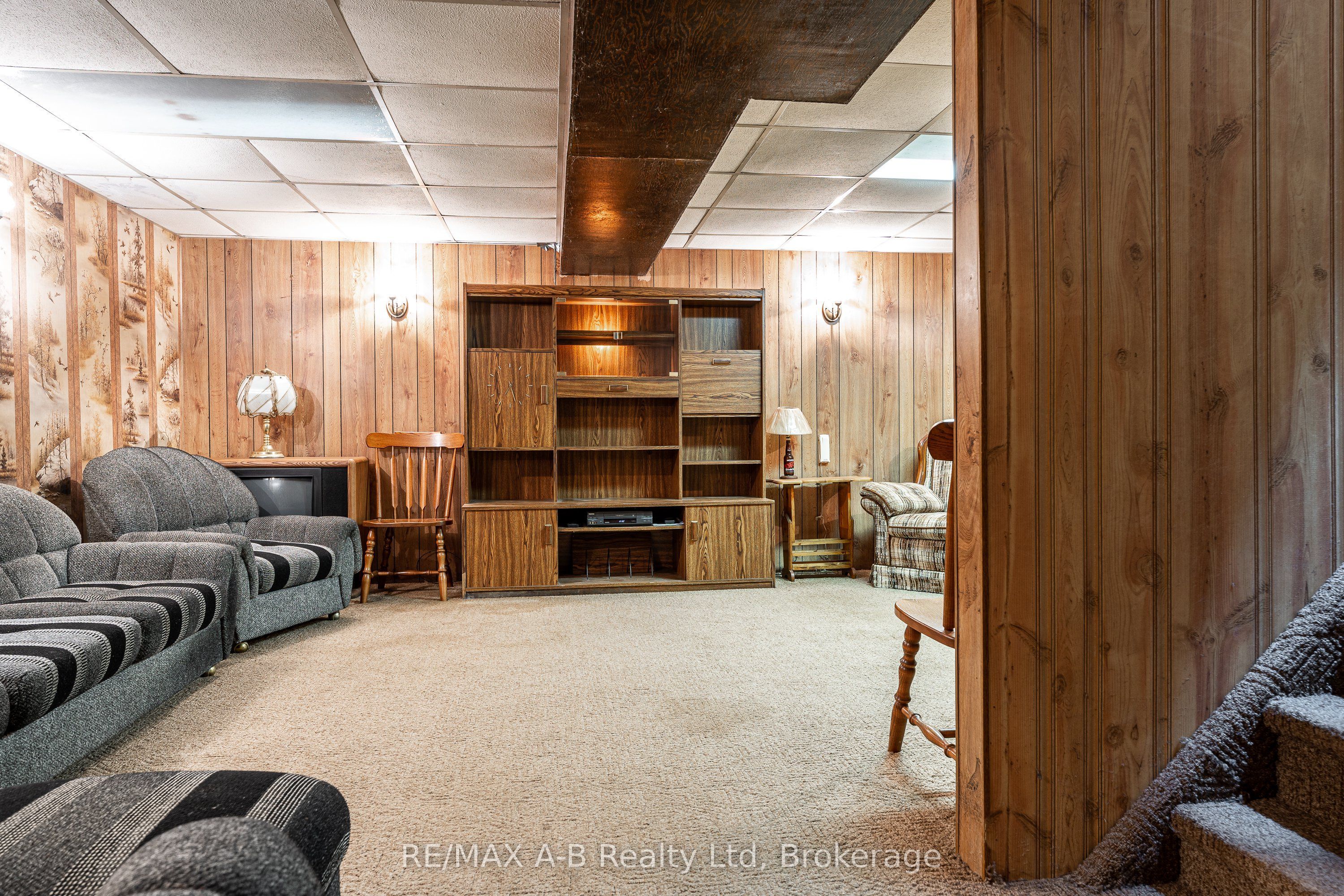 376553 Line 37 Property Photo 20
