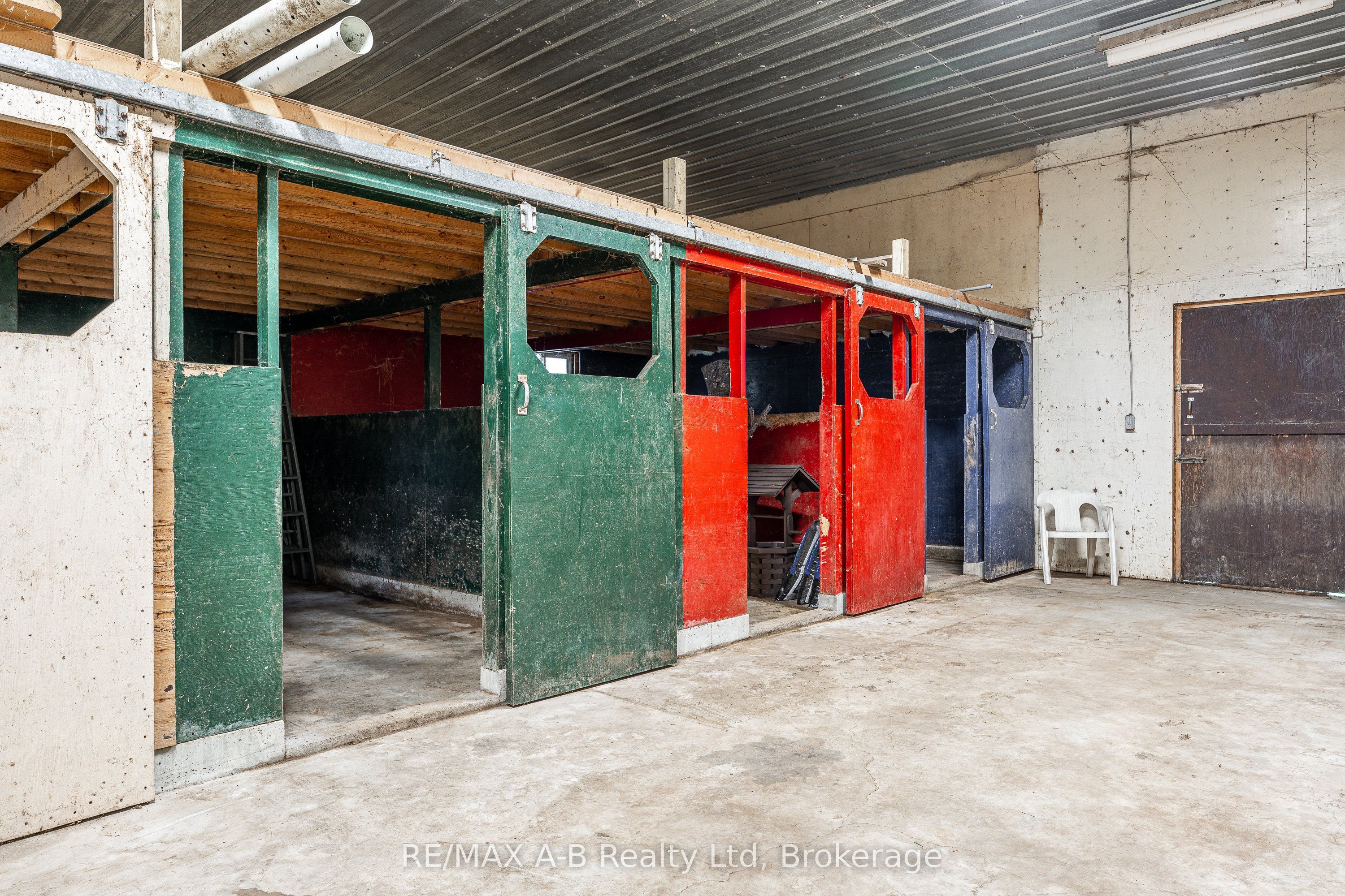376553 Line 37 Property Photo 26