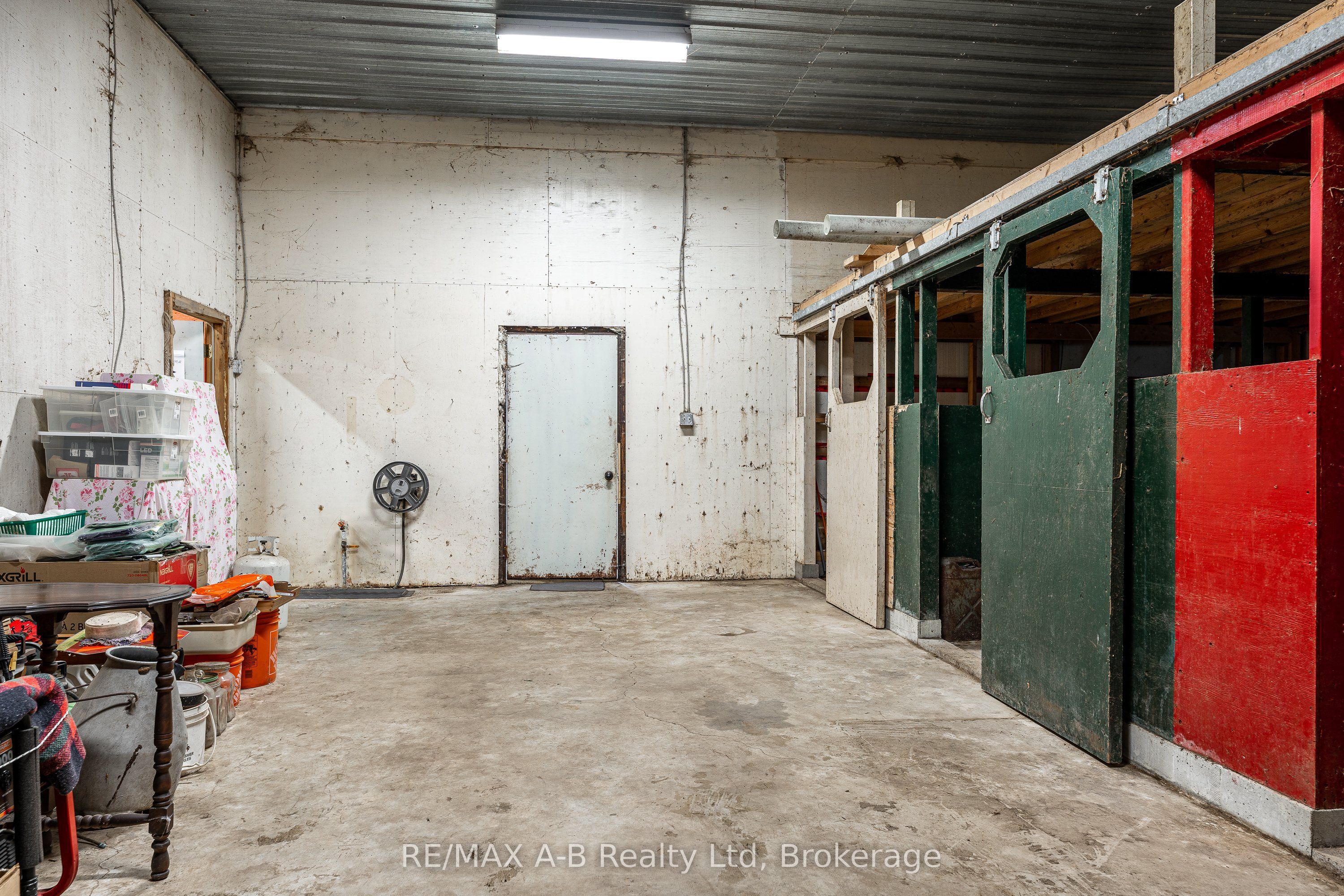 376553 Line 37 Property Photo 27