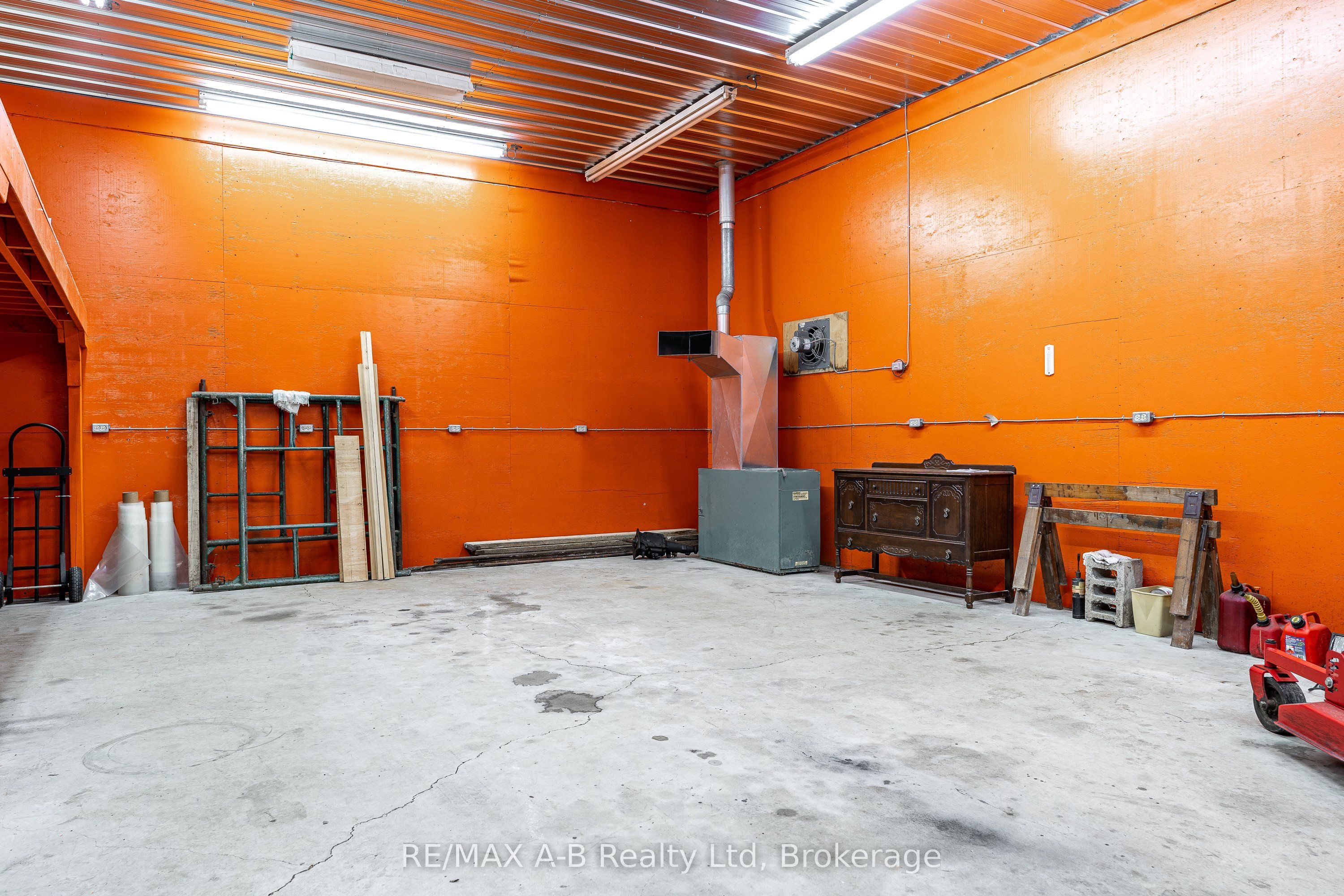376553 Line 37 Property Photo 28