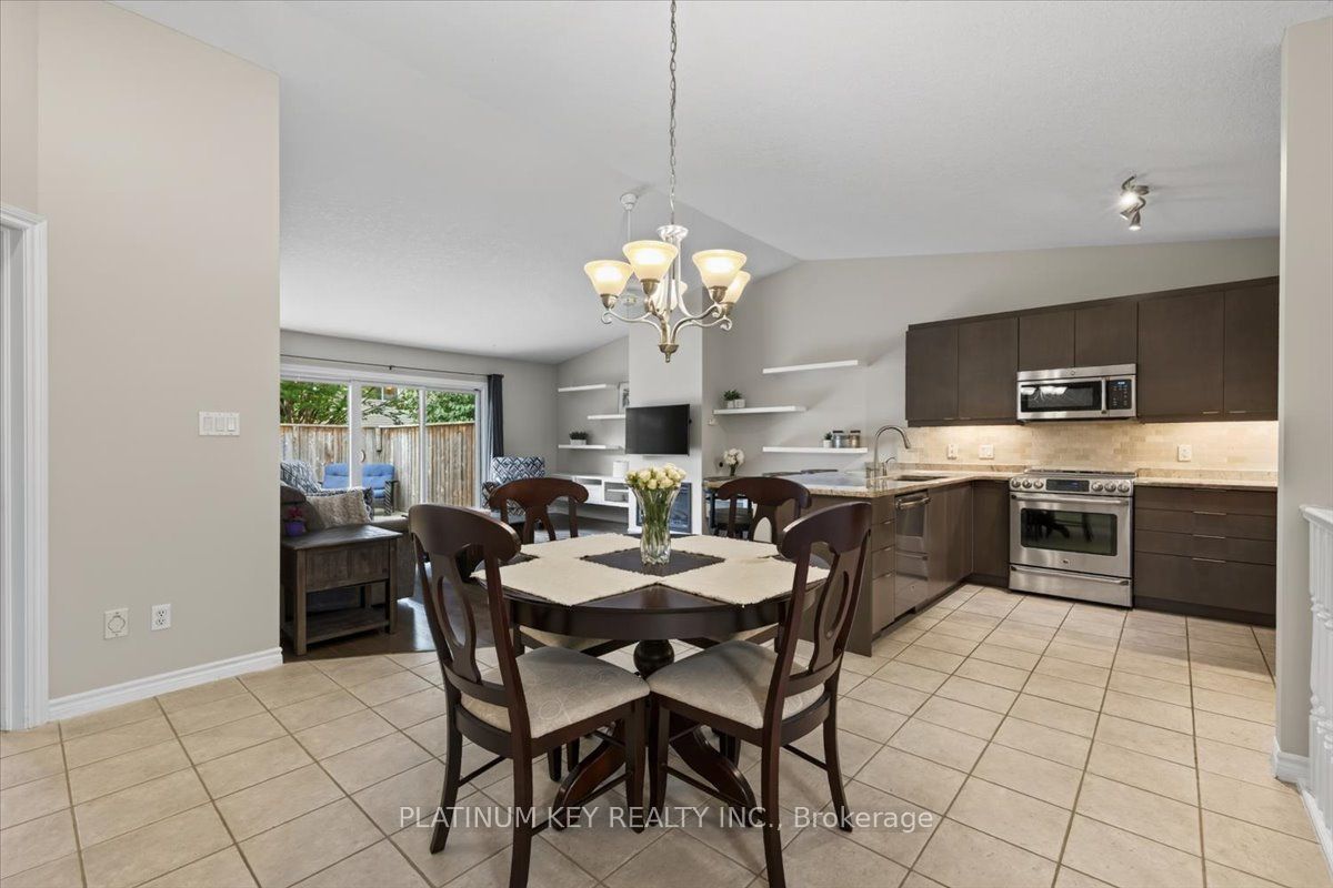 43 Capulet Walk 9 Property Photo 5