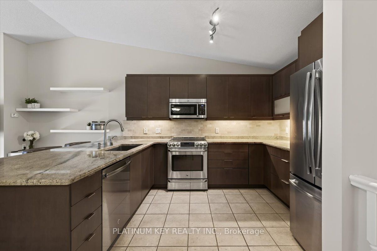 43 Capulet Walk 9 Property Photo 6