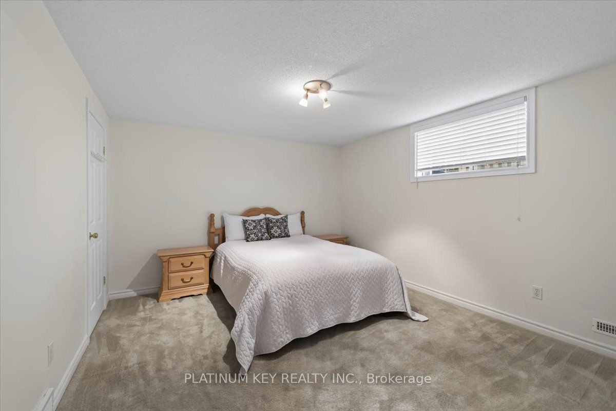 43 Capulet Walk 9 Property Photo 23
