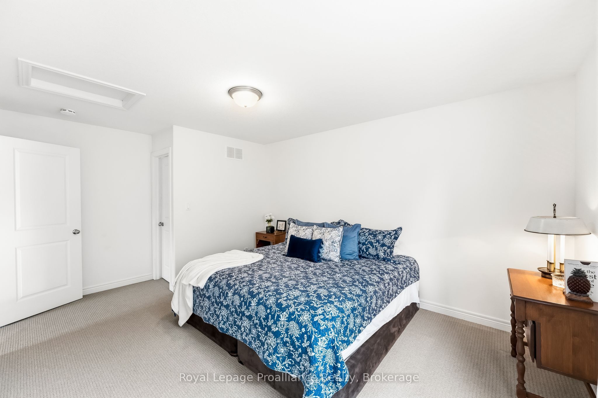 268 Strachan Street Property Photo 33