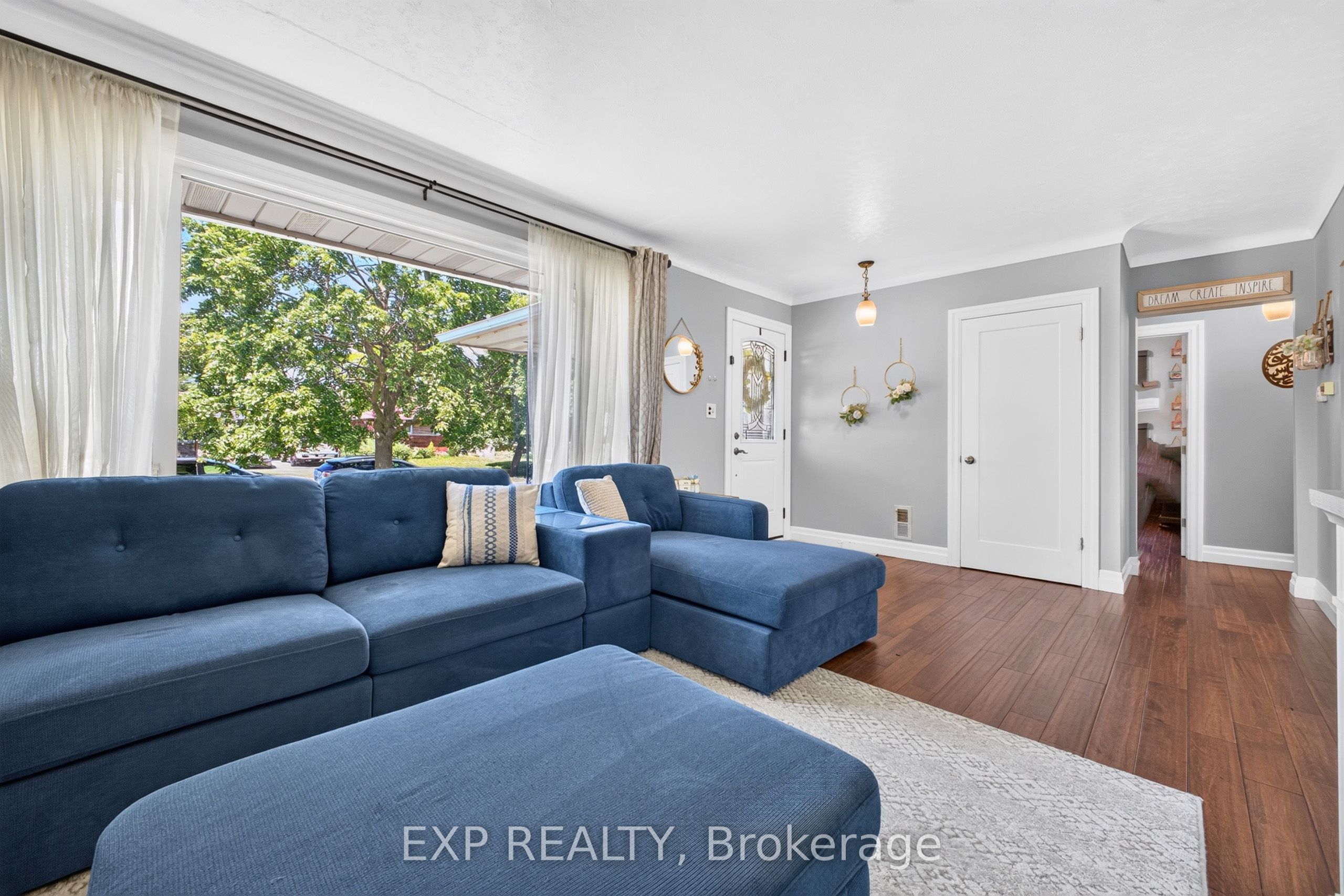 8 Dunraven Avenue Property Photo 15