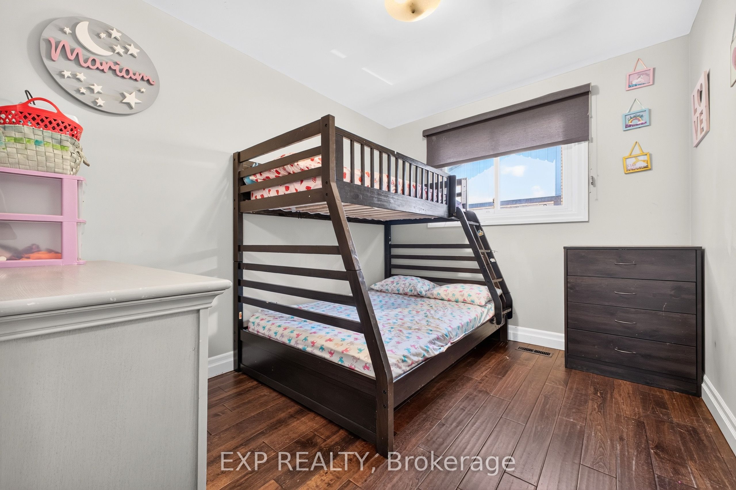 8 Dunraven Avenue Property Photo 24