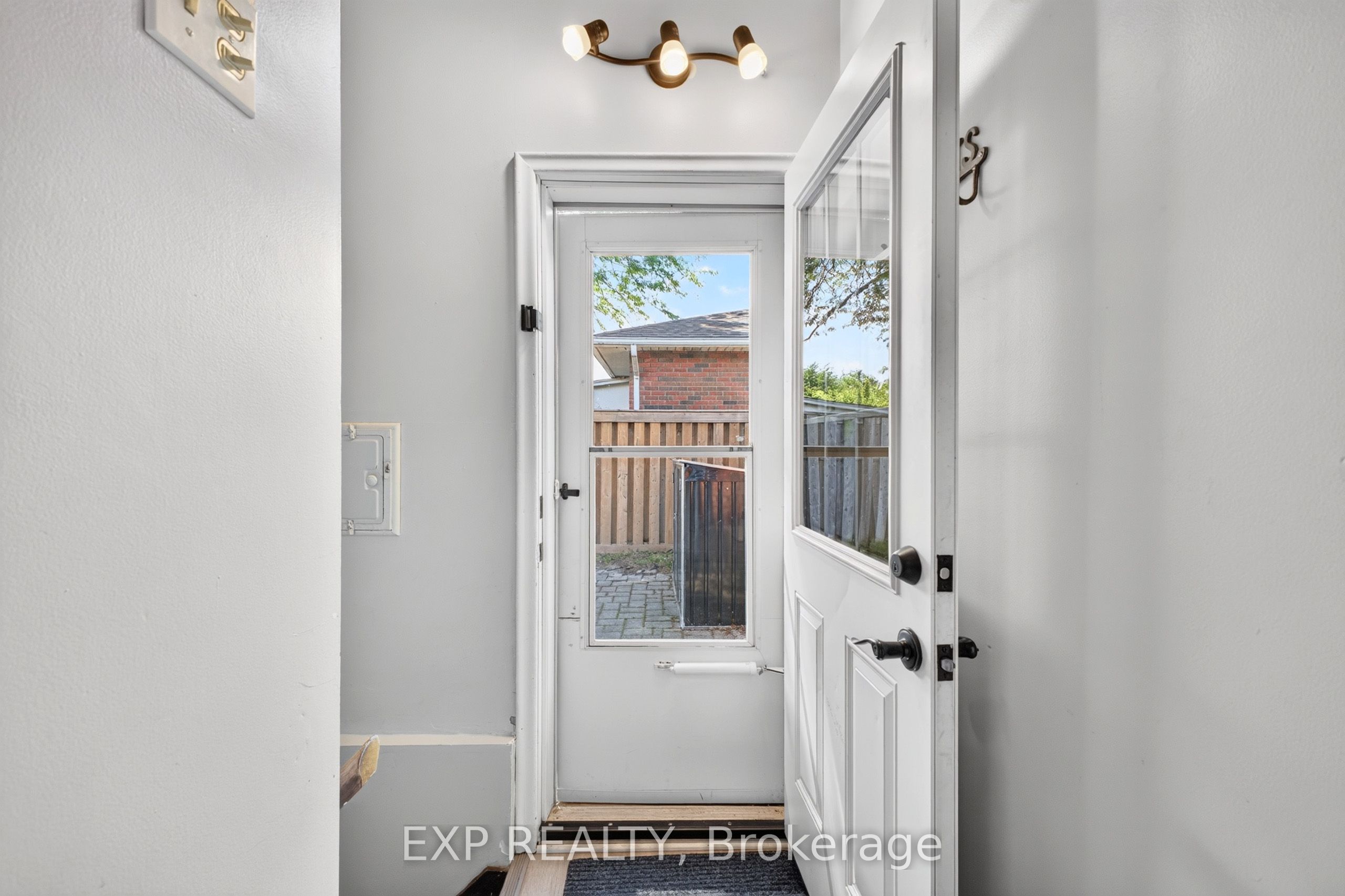 8 Dunraven Avenue Property Photo 37