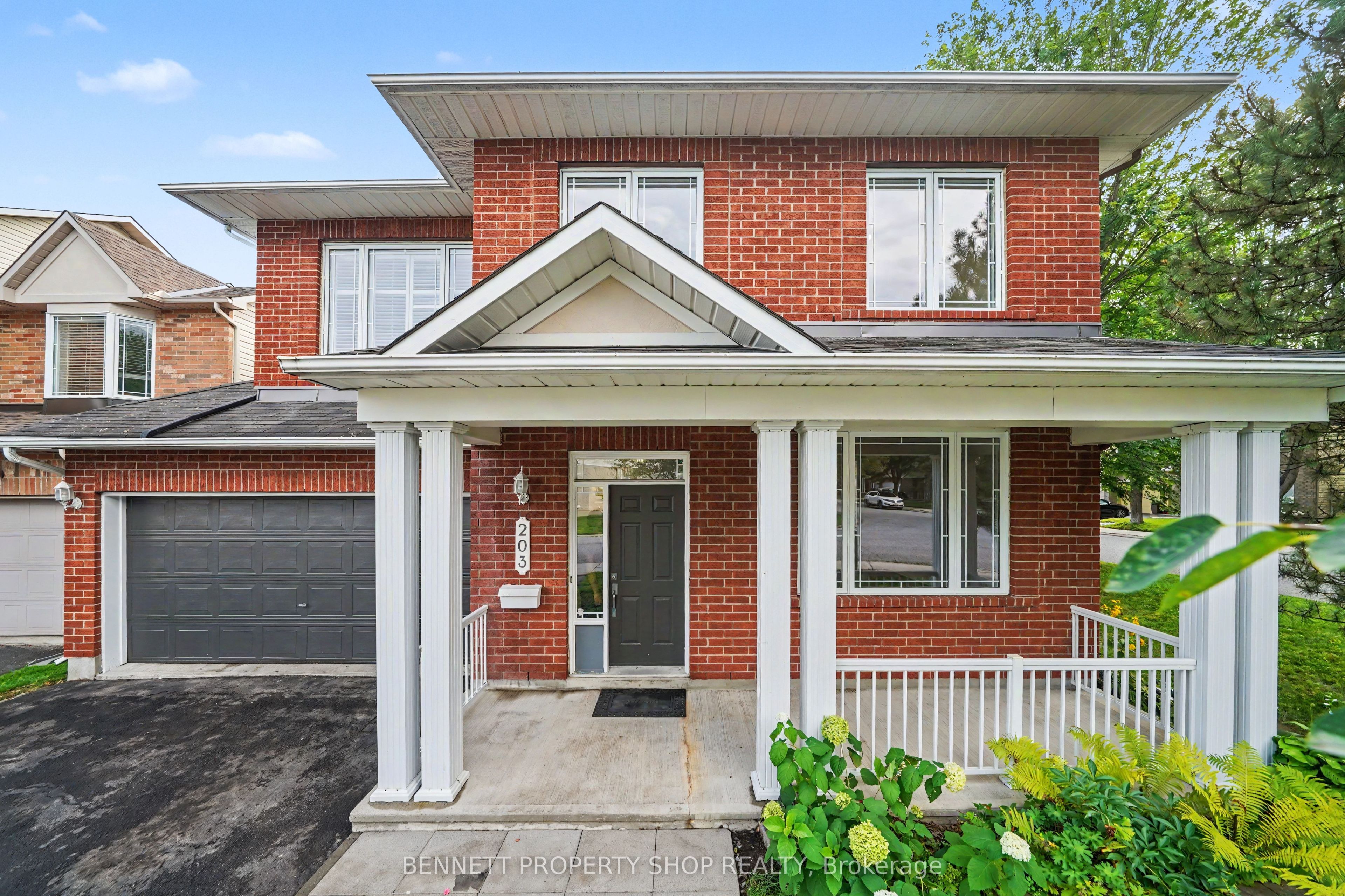 203 Harbour View Street Property Photo 1