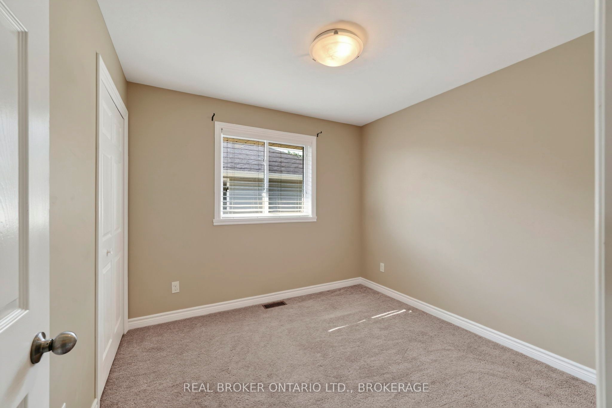 3320 Northdale Drive Property Photo 9