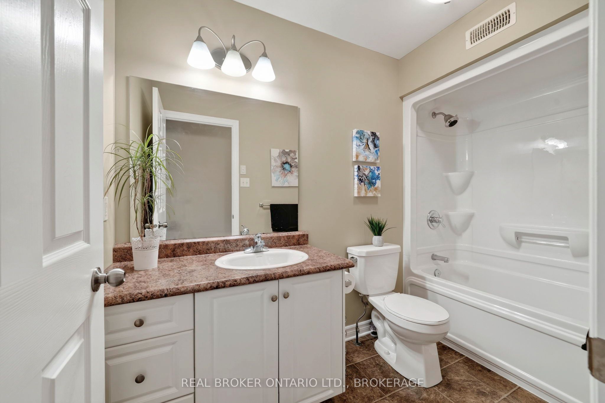 3320 Northdale Drive Property Photo 11