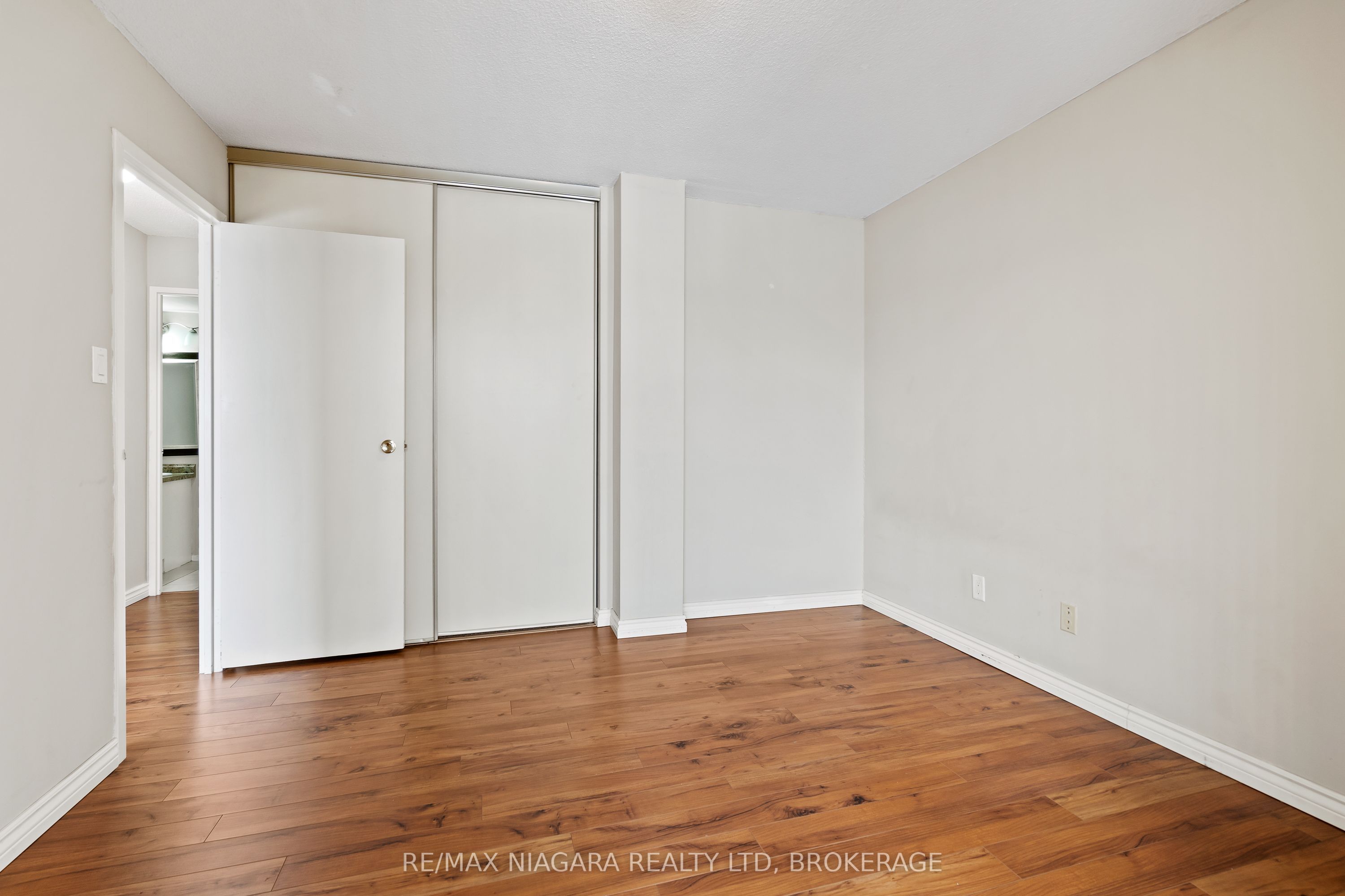 7 Gale Crescent 502 Property Photo 14