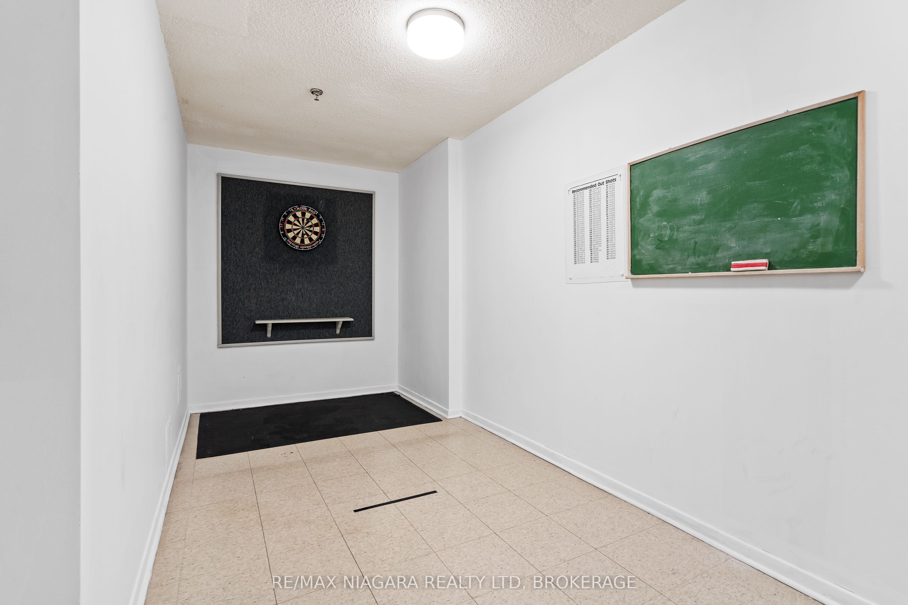 7 Gale Crescent 502 Property Photo 22