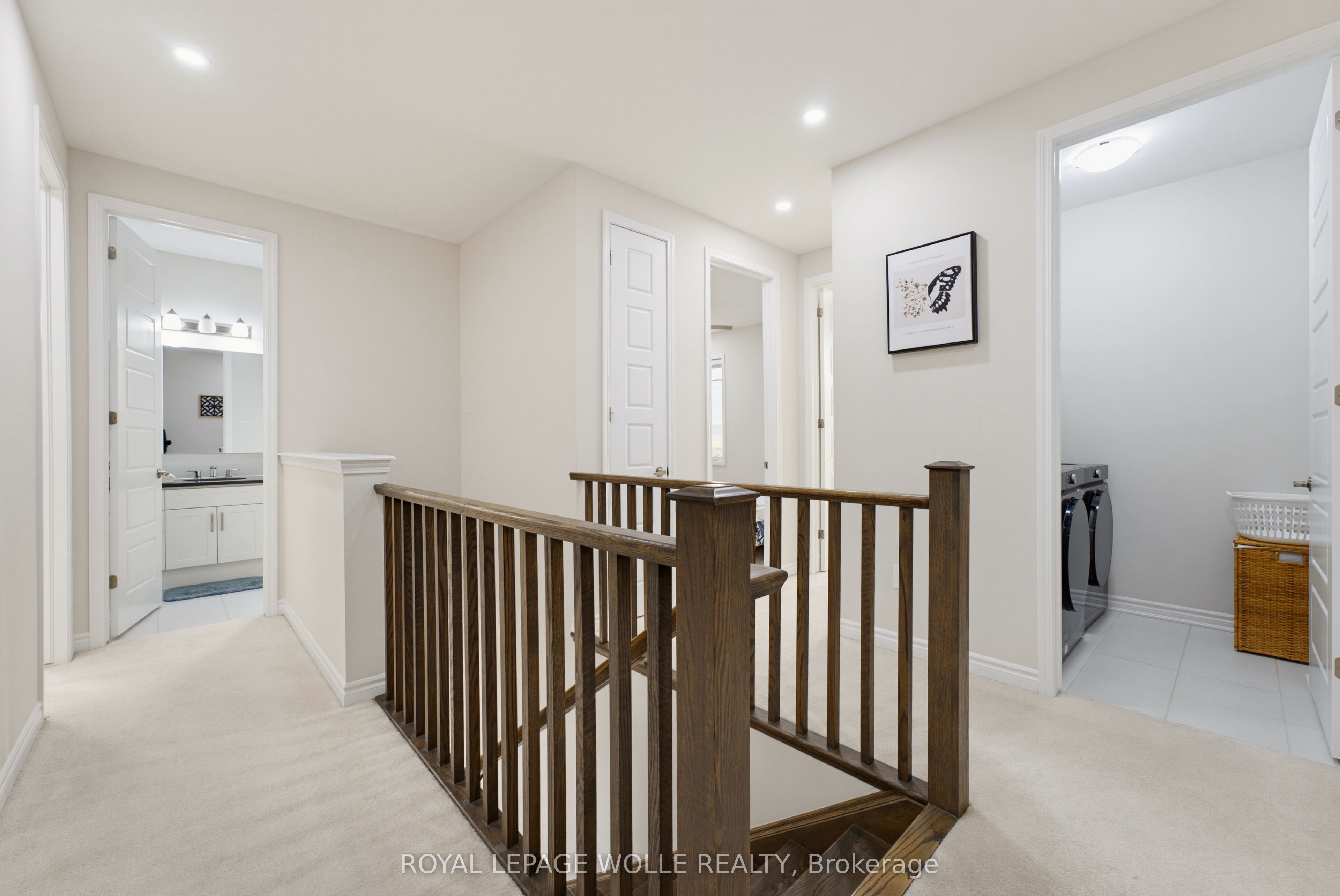 6 Milt Schmidt Street Property Photo 16