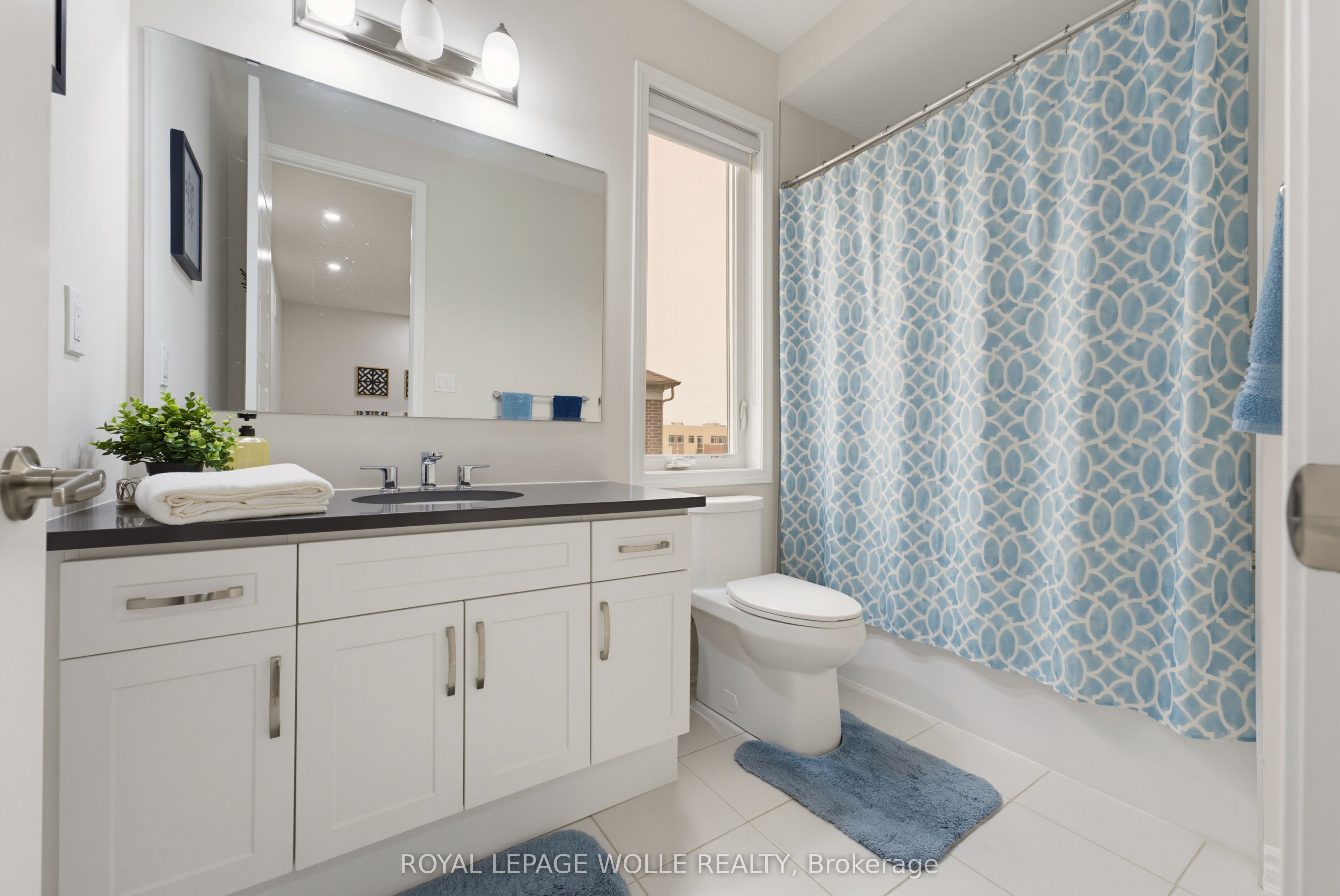 6 Milt Schmidt Street Property Photo 20