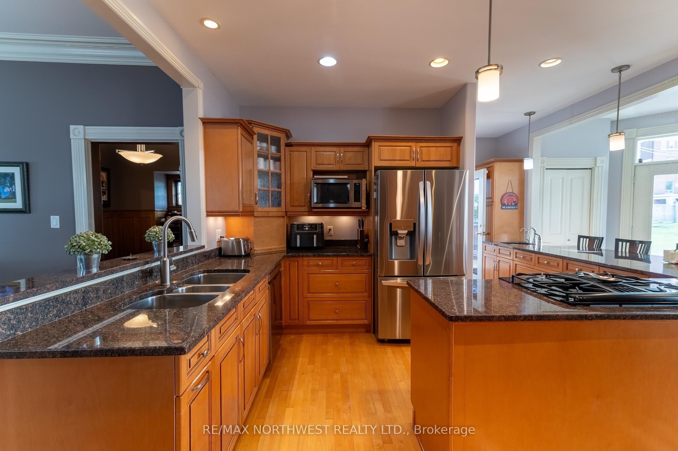 3 Sylvan Street Property Photo 5
