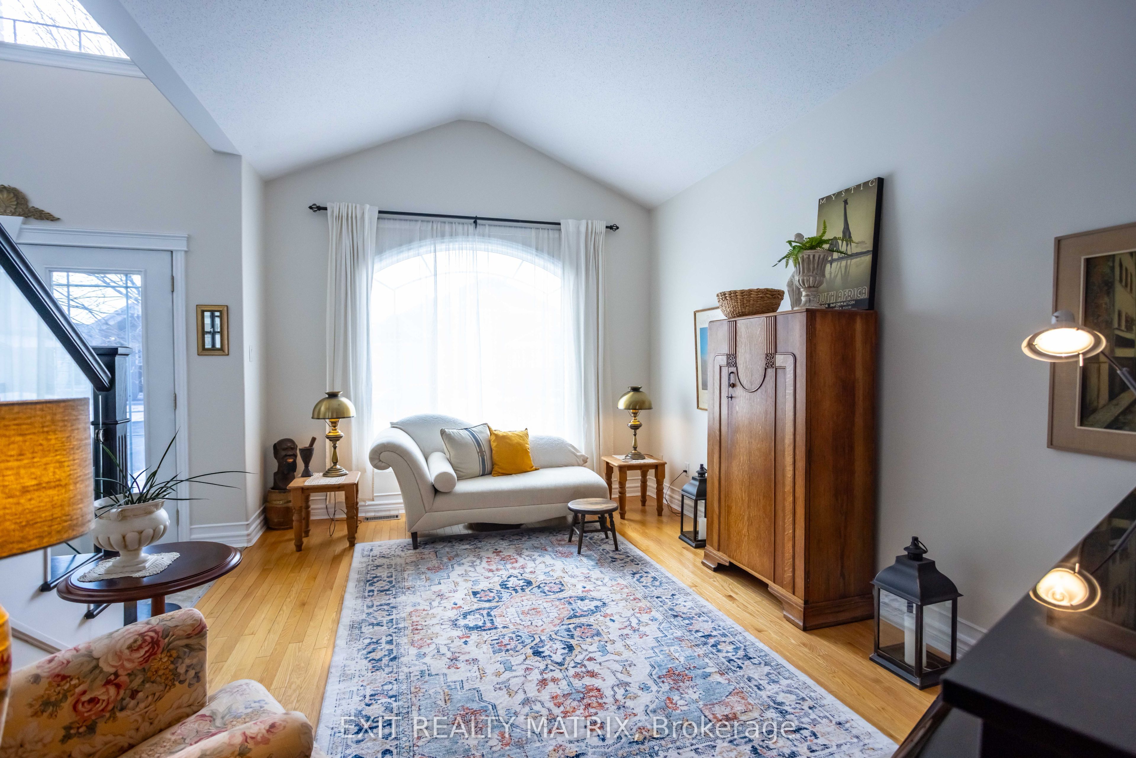 48 De La Rive Drive Property Photo 7