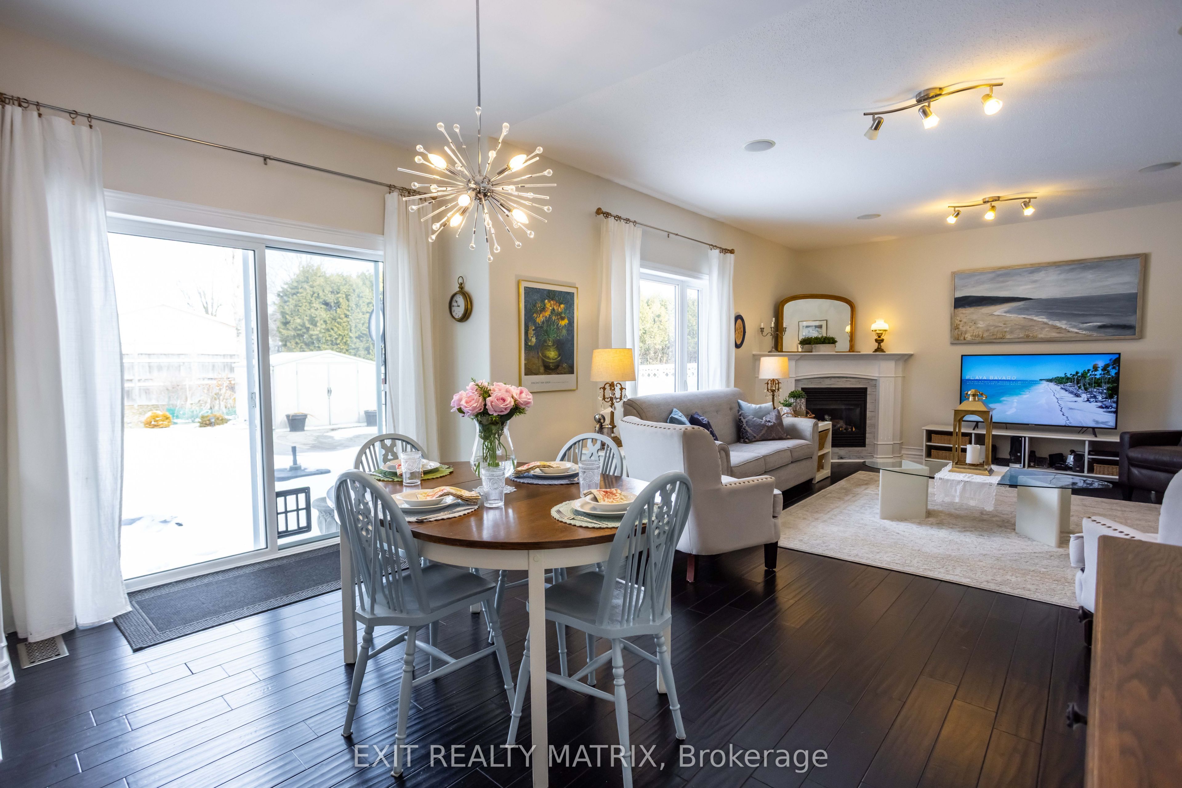 48 De La Rive Drive Property Photo 14