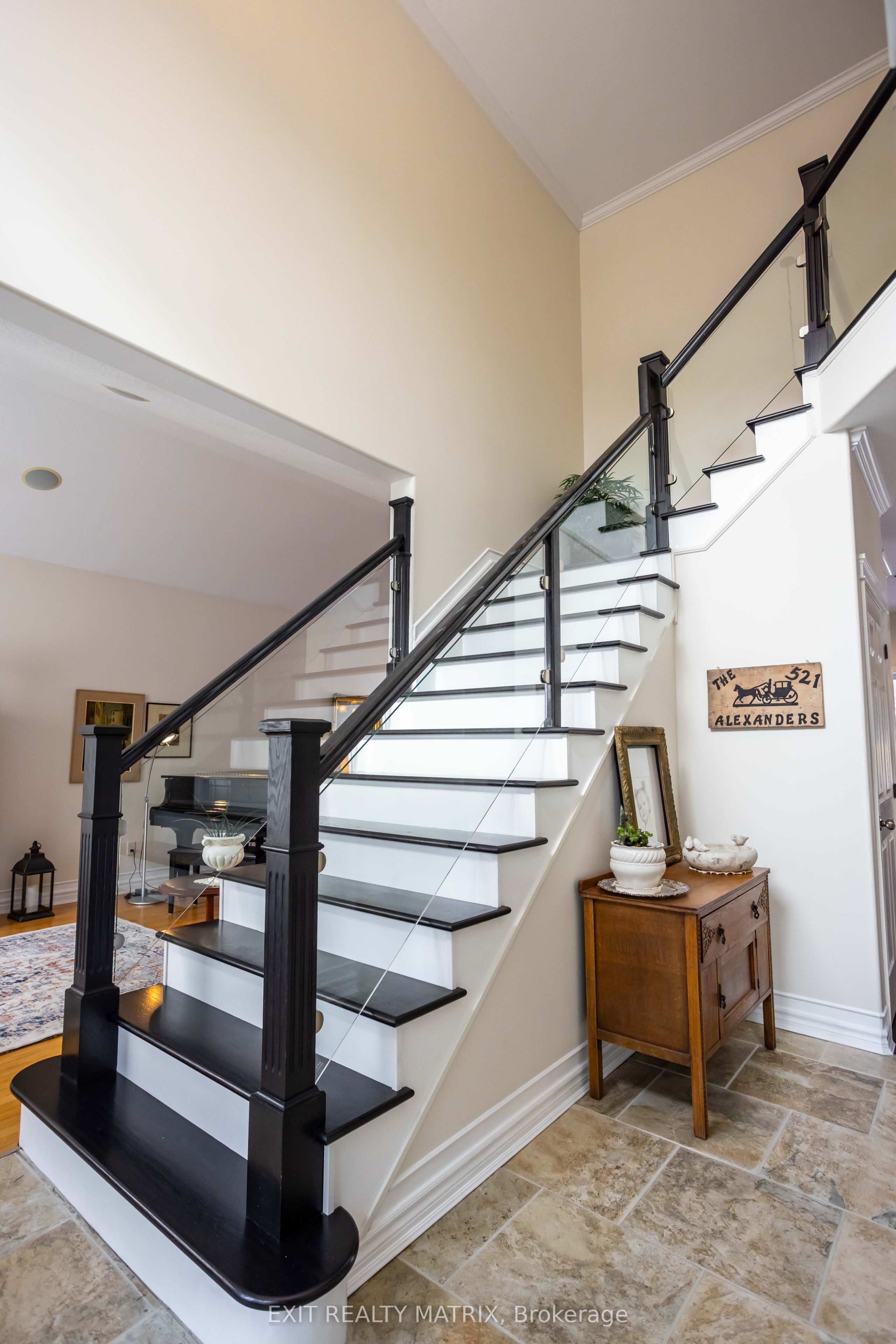 48 De La Rive Drive Property Photo 20