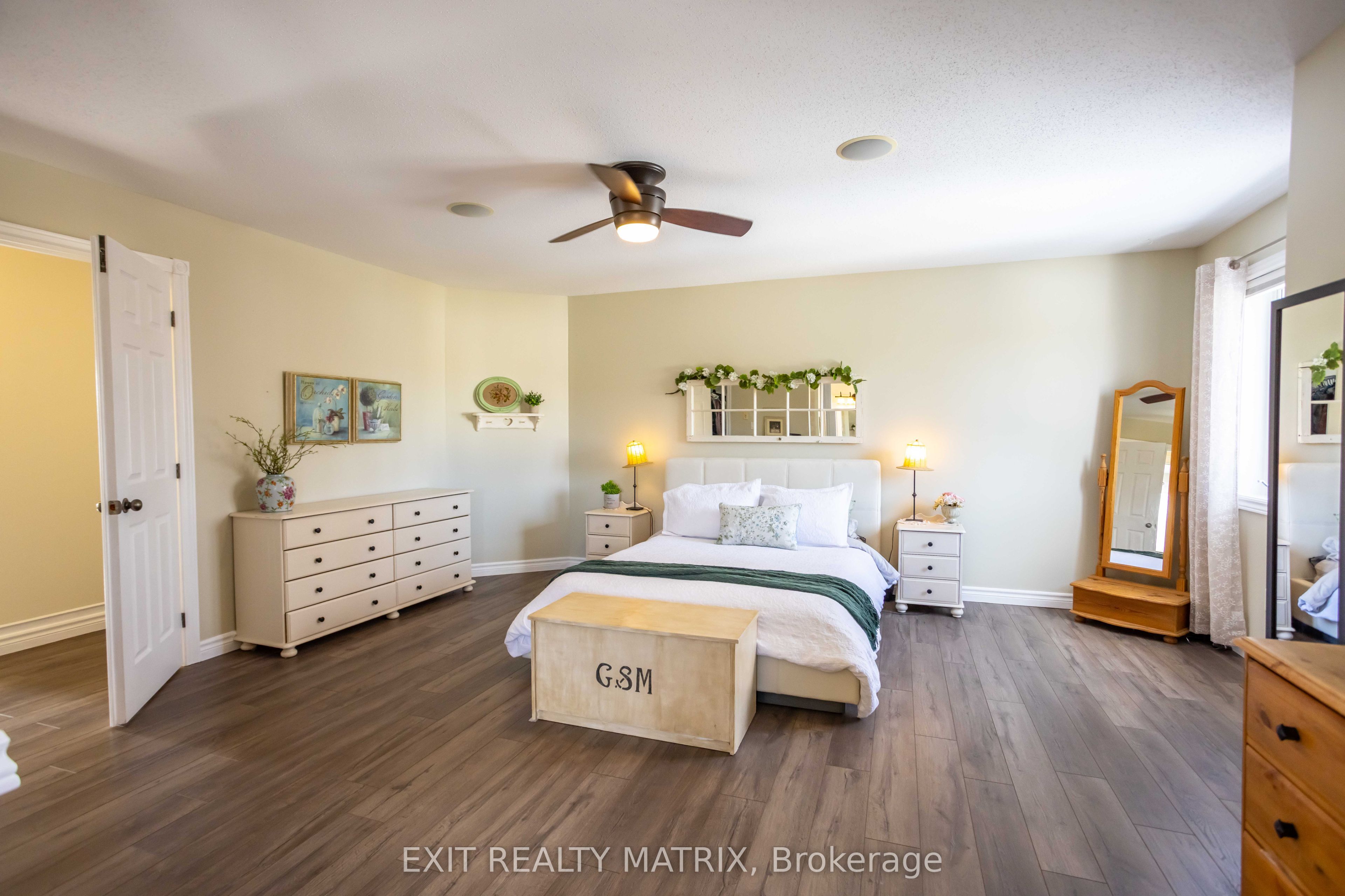 48 De La Rive Drive Property Photo 22