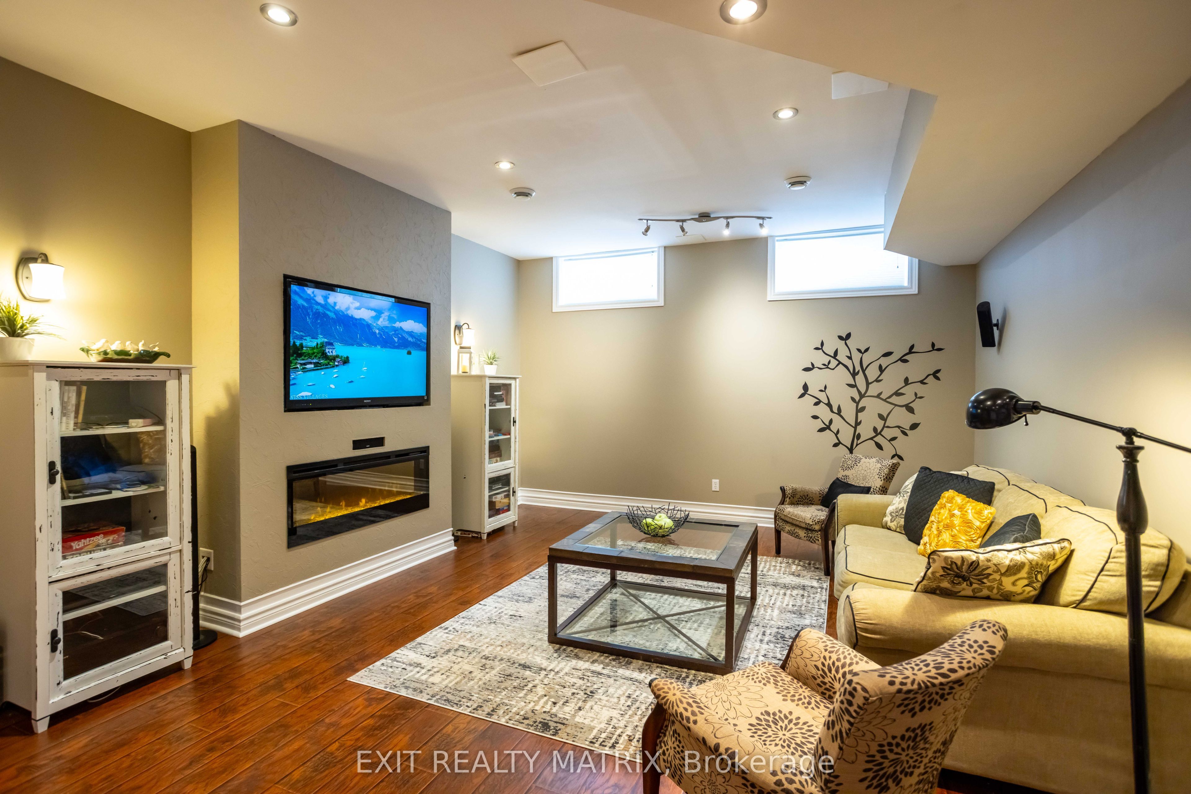 48 De La Rive Drive Property Photo 37