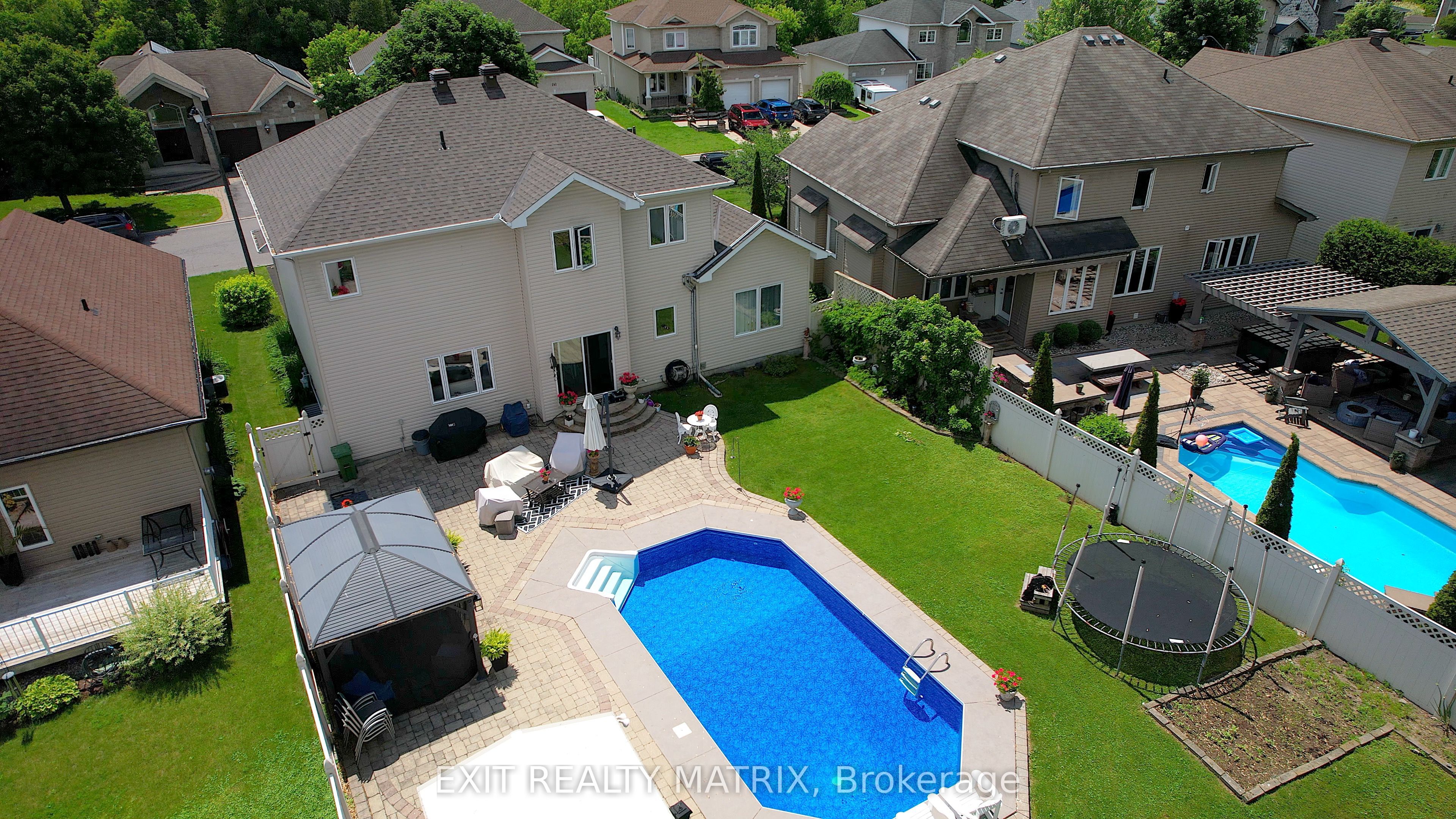 48 De La Rive Drive Property Photo 43