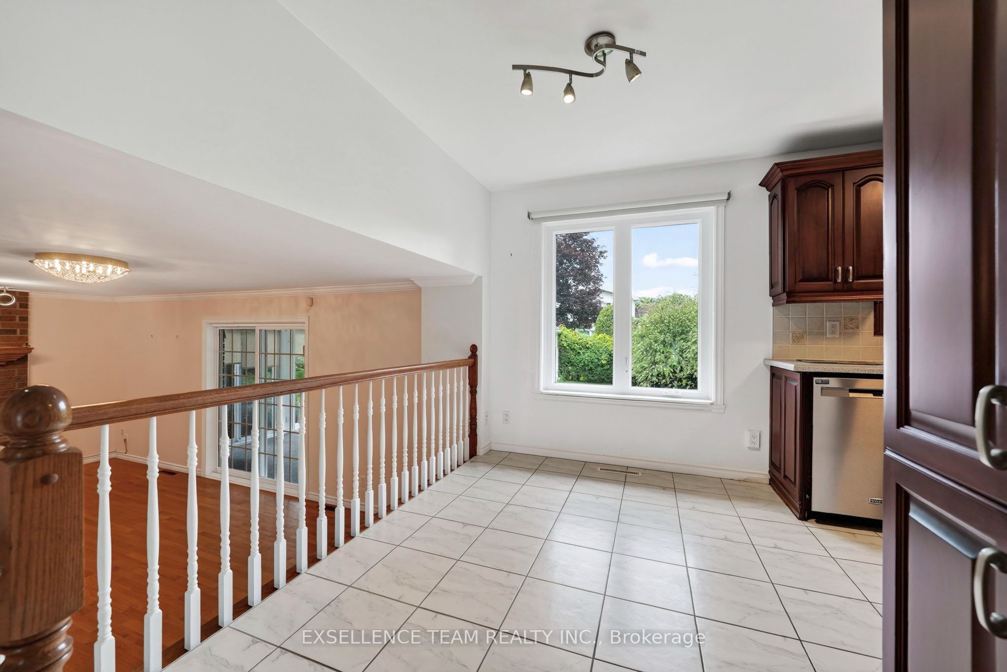 1518 Blakely Drive Property Photo 8