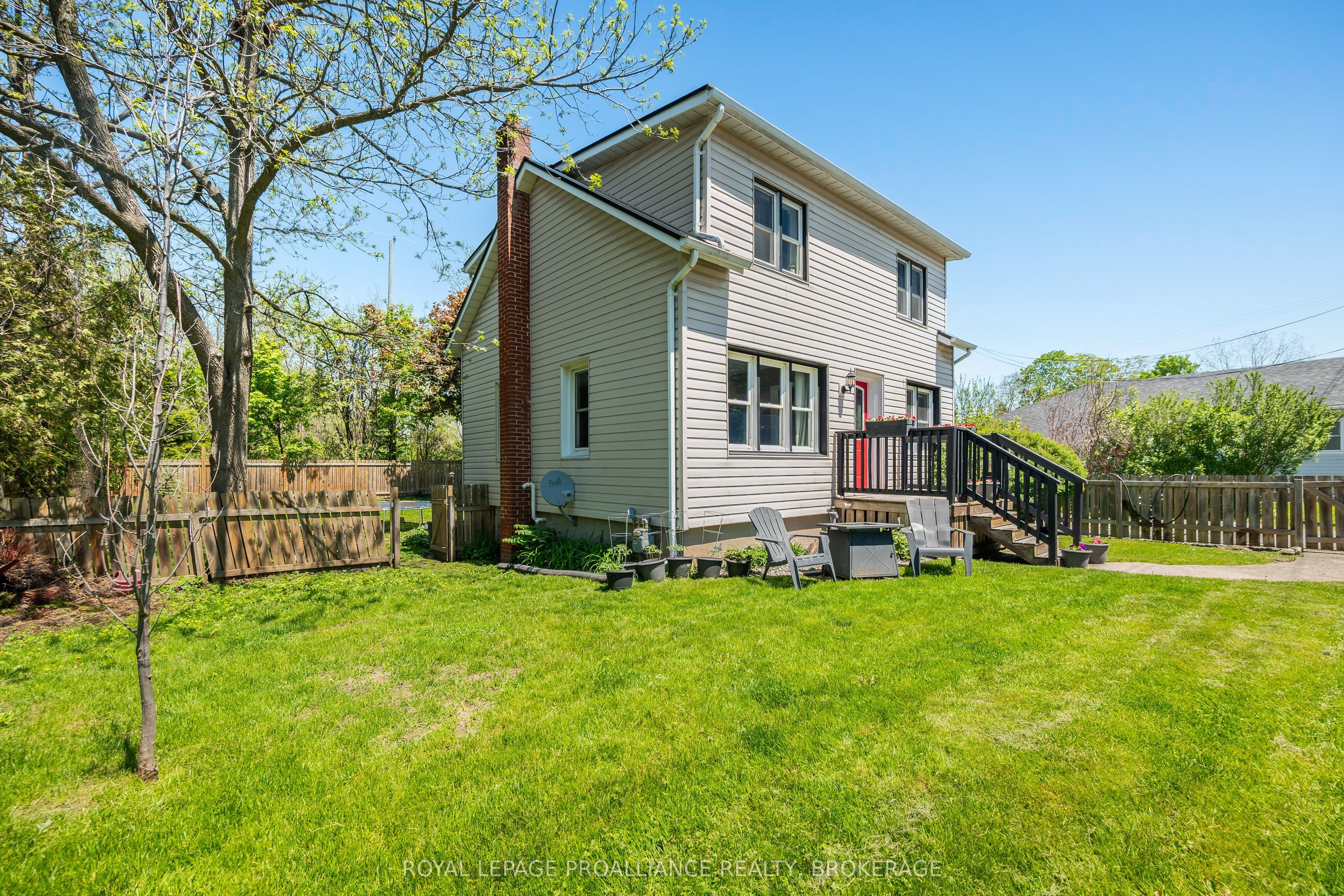 560 King Street W Property Photo 27