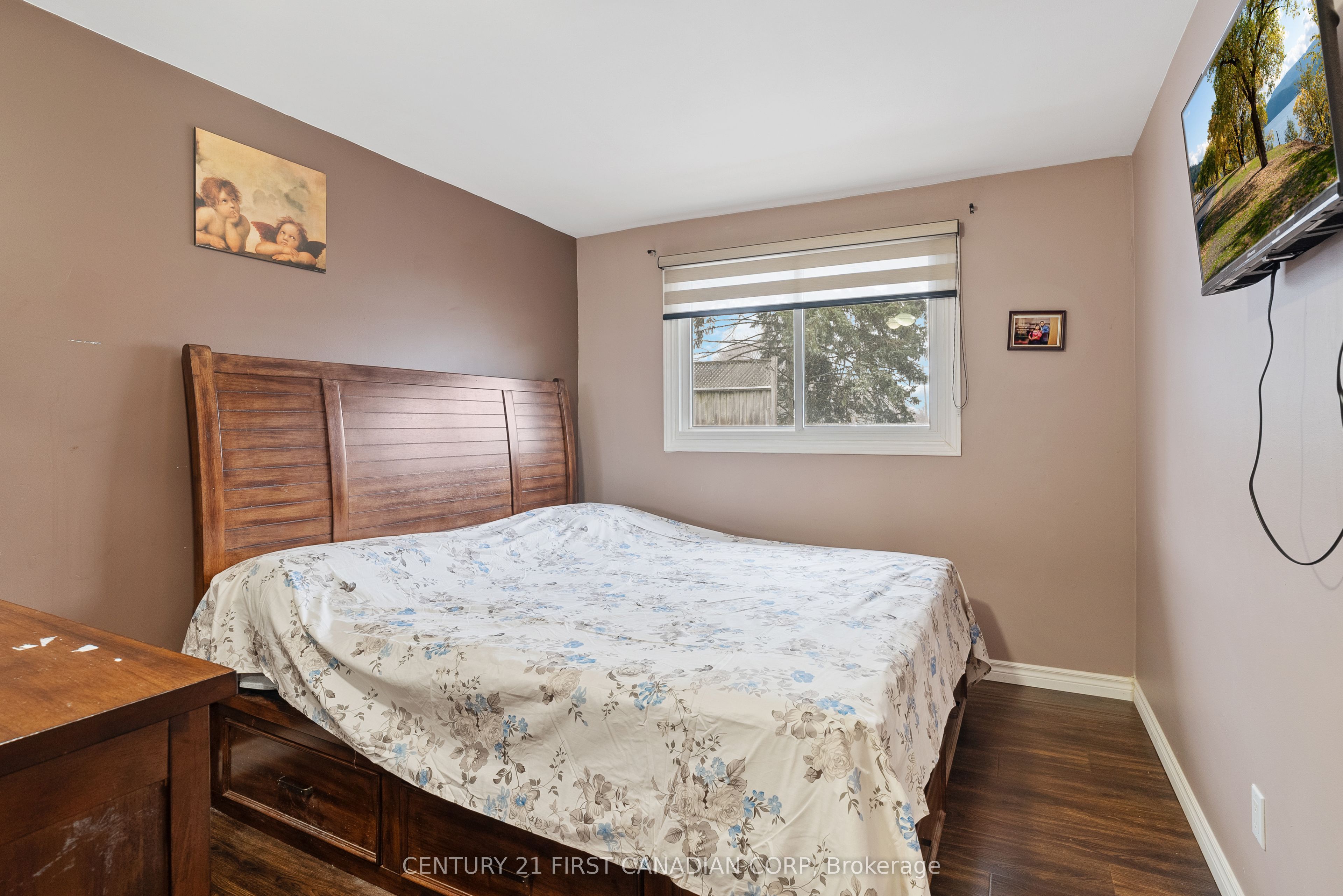 54 Brennan Drive N Property Photo 11