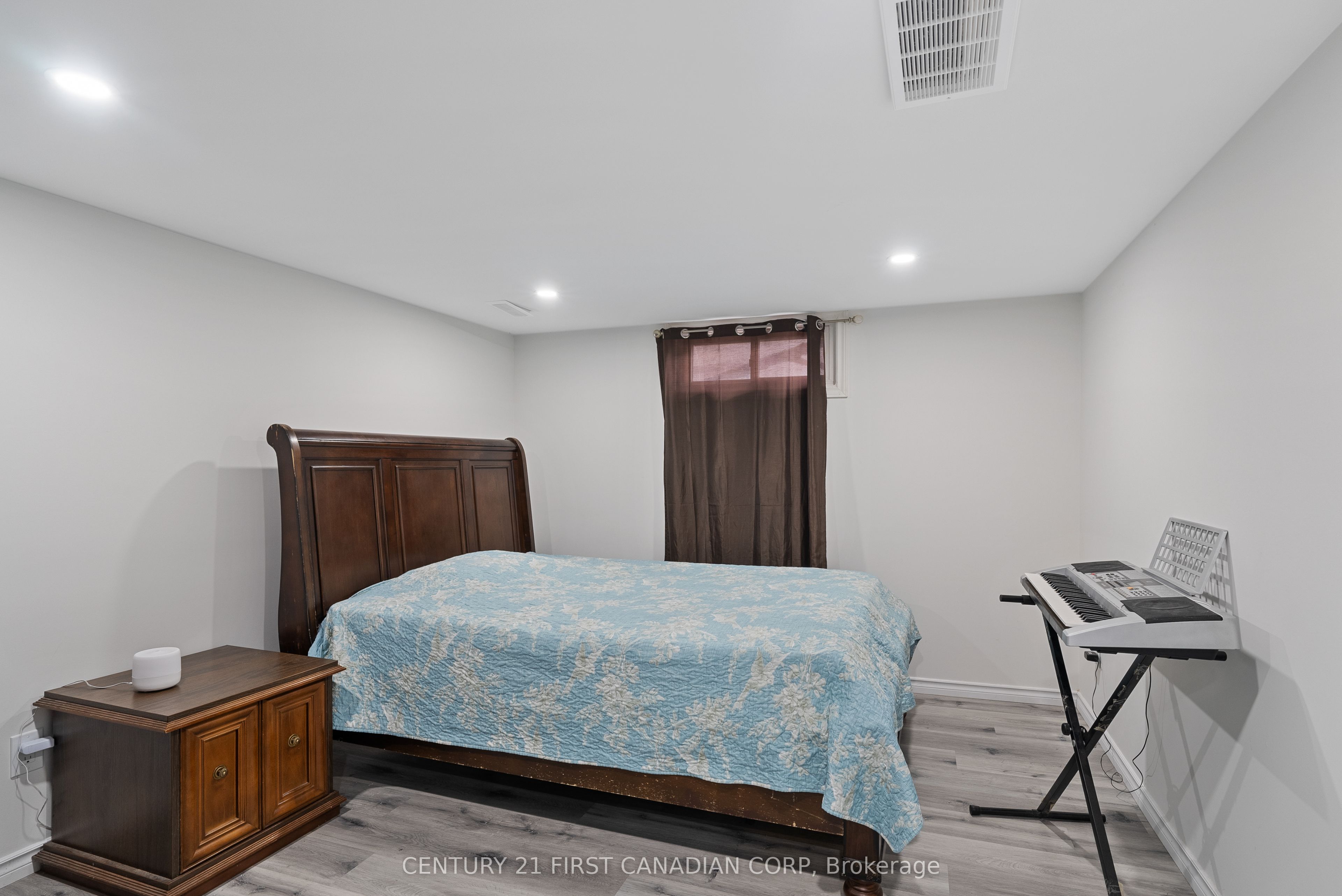 54 Brennan Drive N Property Photo 22