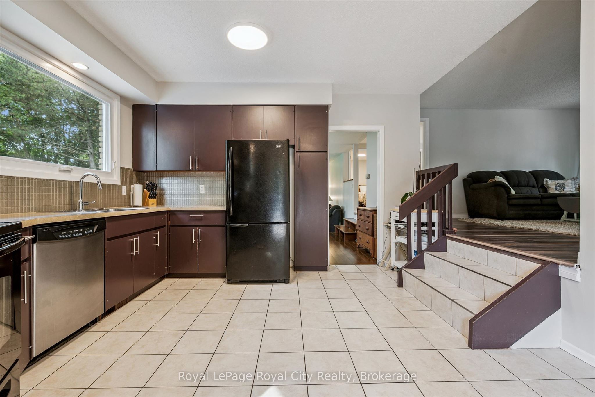 8 Berkley Place Property Photo 10