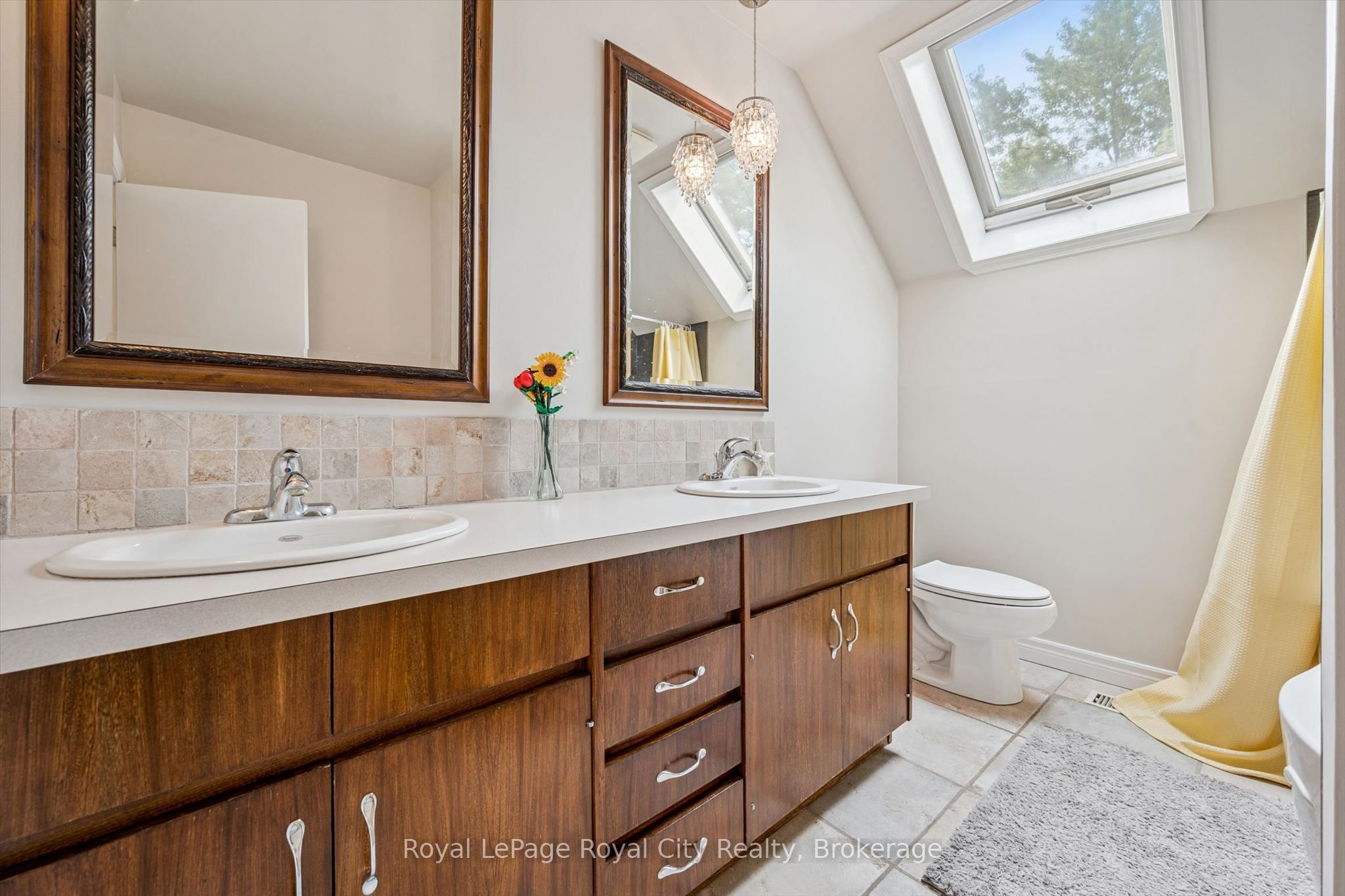 8 Berkley Place Property Photo 18