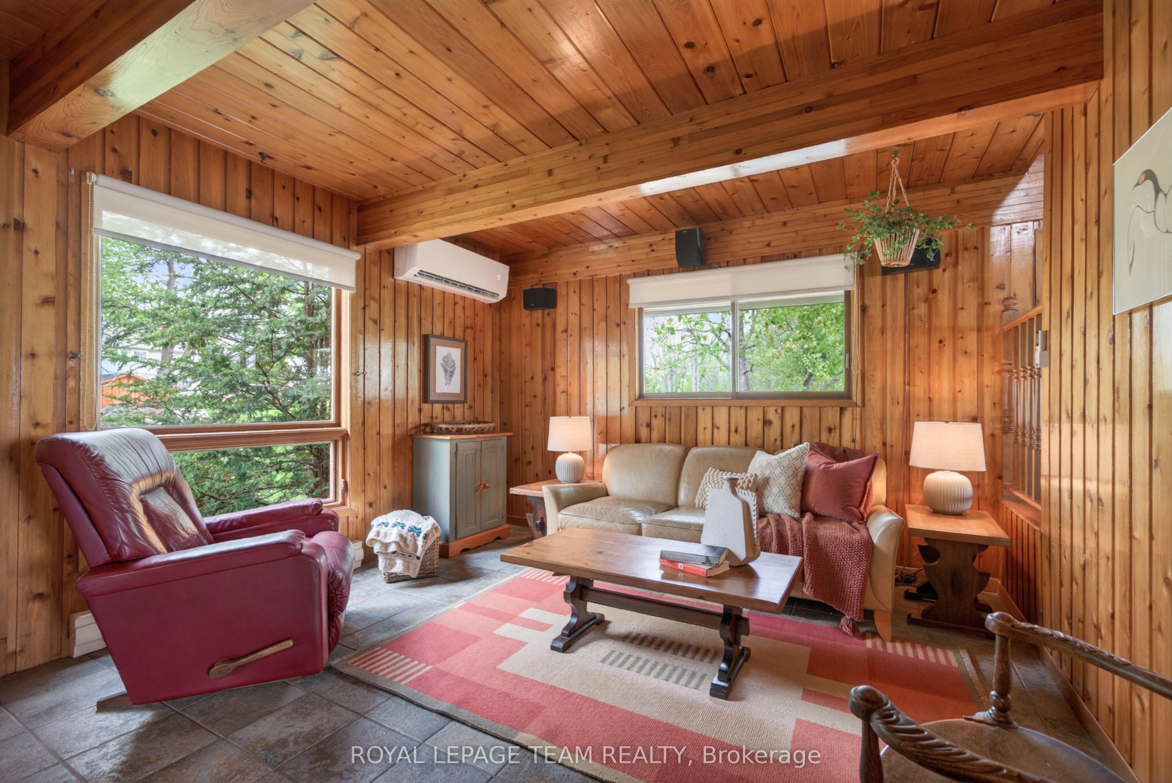 6721 Rideau Street S Property Photo 13