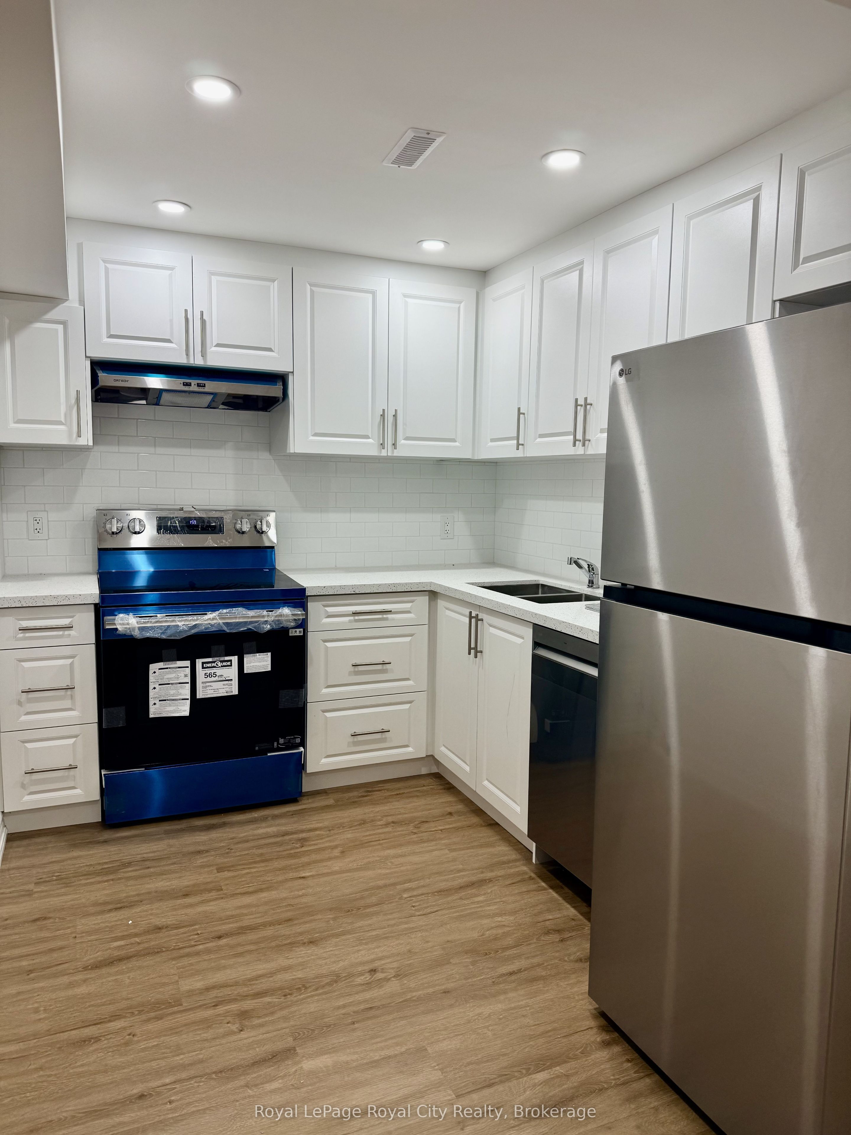 34 John Brabson Crescent Property Photo 2