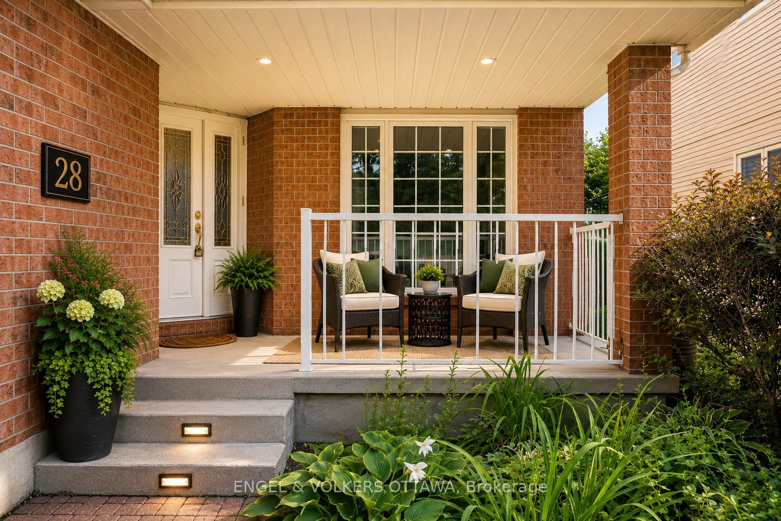 28 Weybridge Drive Property Photo 4